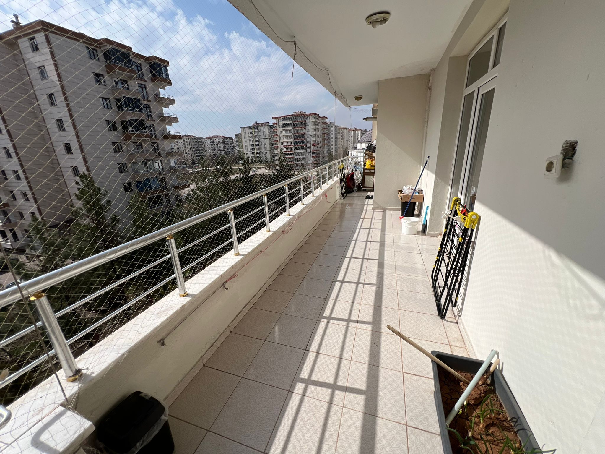 BAĞCILAR'DA 3+1 SATILIK DAİRE