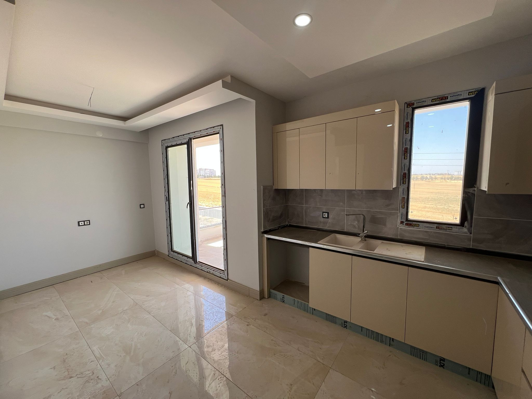 TEKNOKENT CİVAR 2.5+1 ULTRA LÜX HAVUZLU SIFIR DAİRE