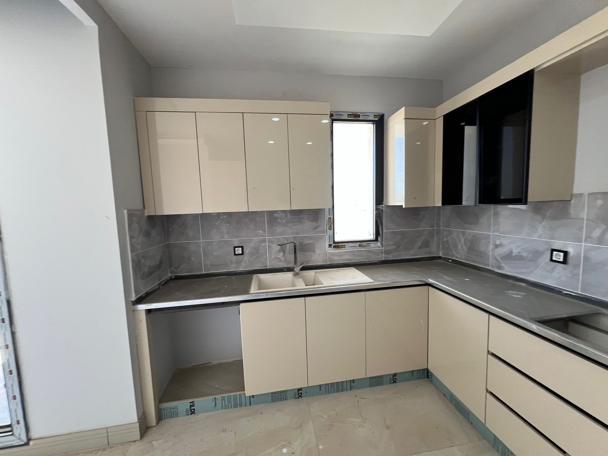 TEKNOKENT CİVAR 2.5+1 ULTRA LÜX HAVUZLU SIFIR DAİRE