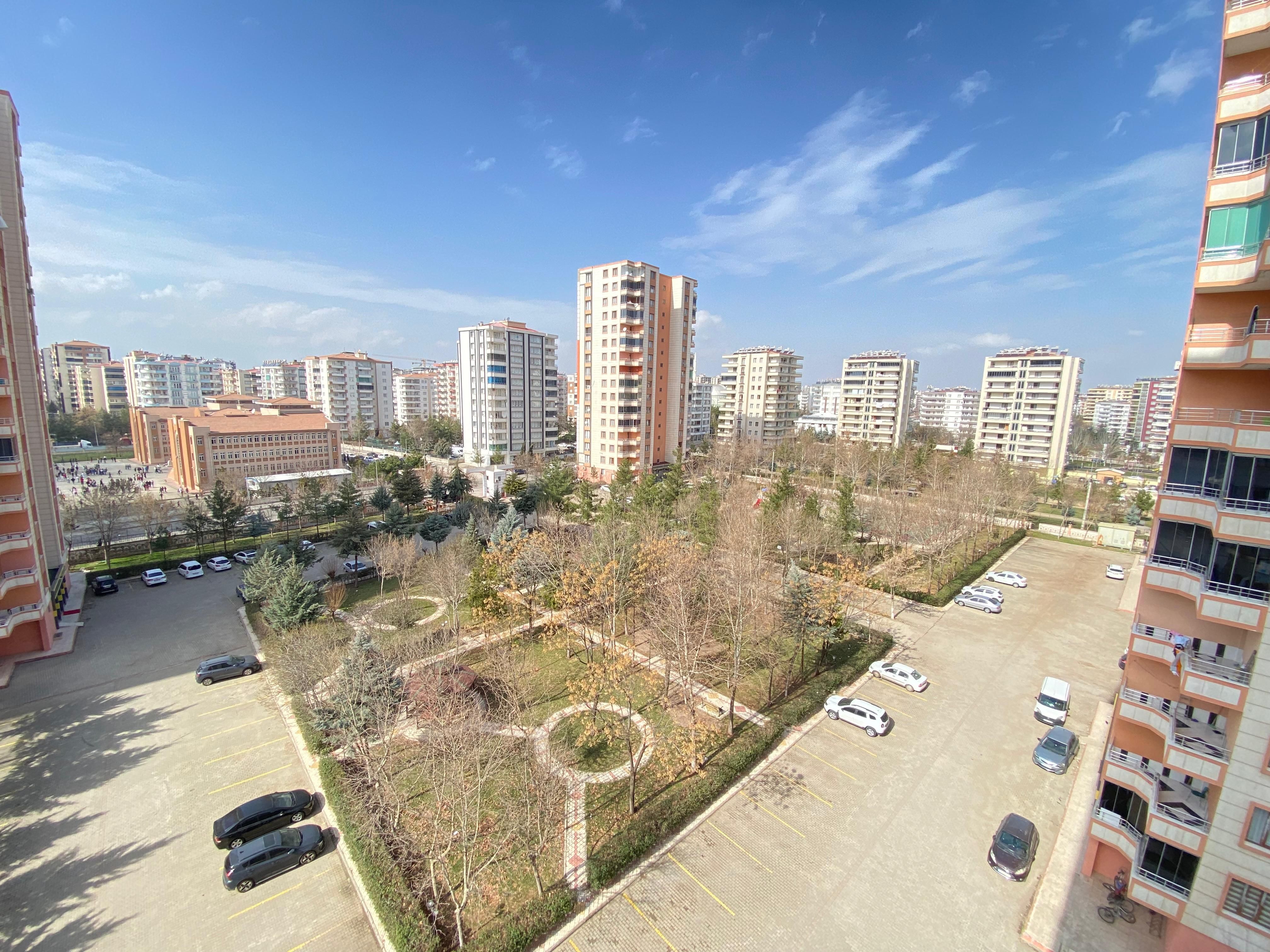 URFA YOLU MEMORİAL ARKASI 4+1 SATILIK DAİRE