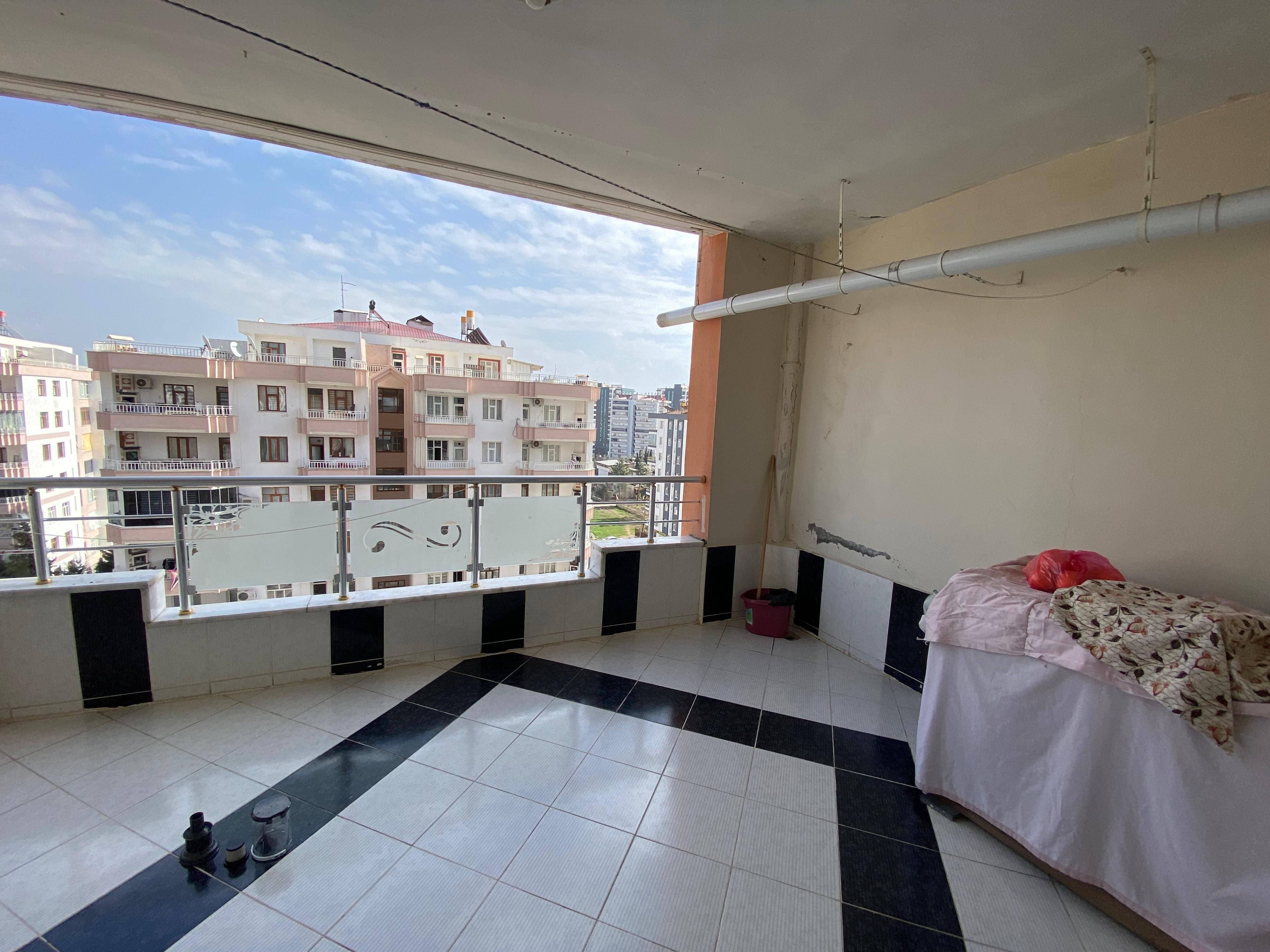 URFA YOLU MEMORİAL ARKASI 4+1 SATILIK DAİRE