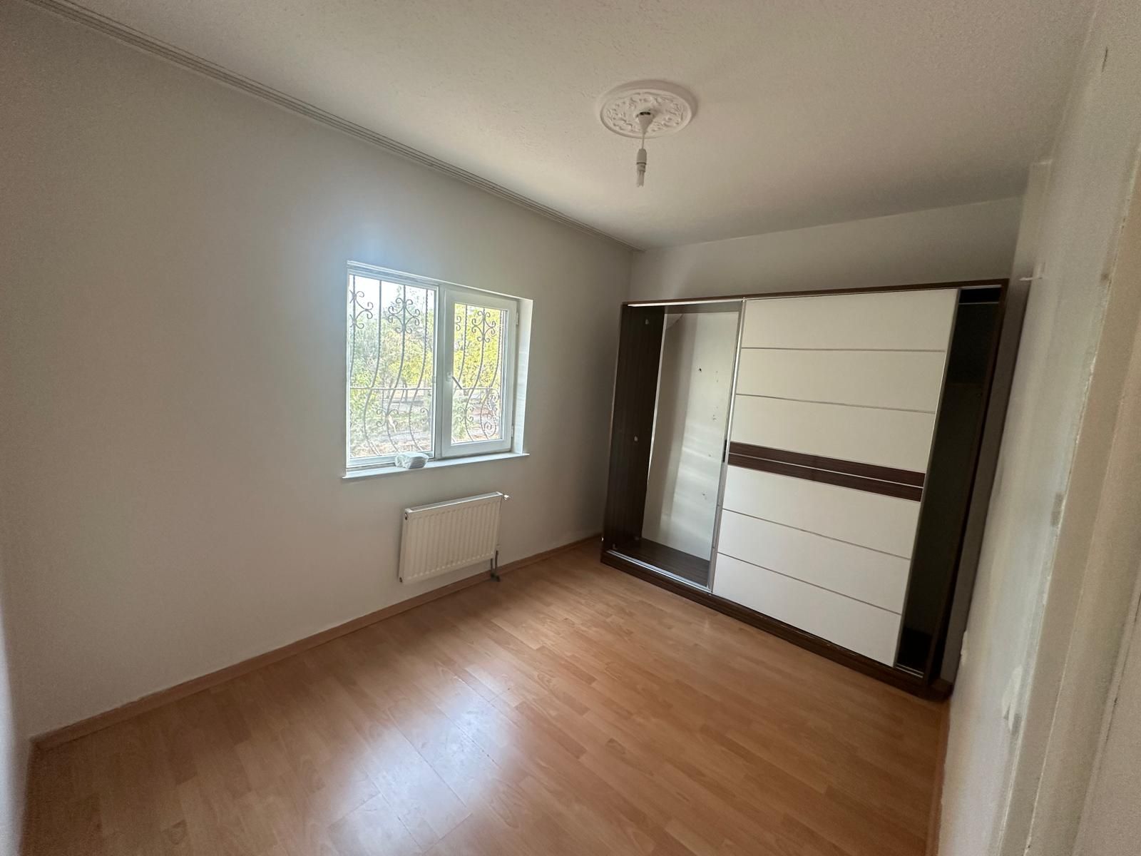 ÜÇKULAR KADOİL PETROL KARŞISI ACİL SATILIK 2+1 DAİRE!!