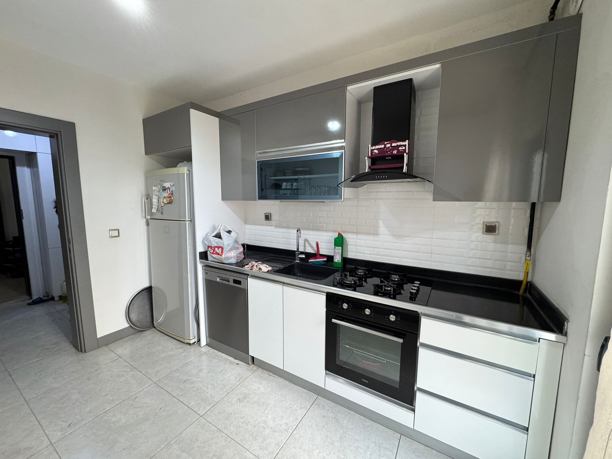 YENİ CEZAEVİ KARŞISI 635 KONUTLARINDA EN GÜZEL BLOKTA TAPU HAZIR KREDIYE UYGUN 2+1 !!!