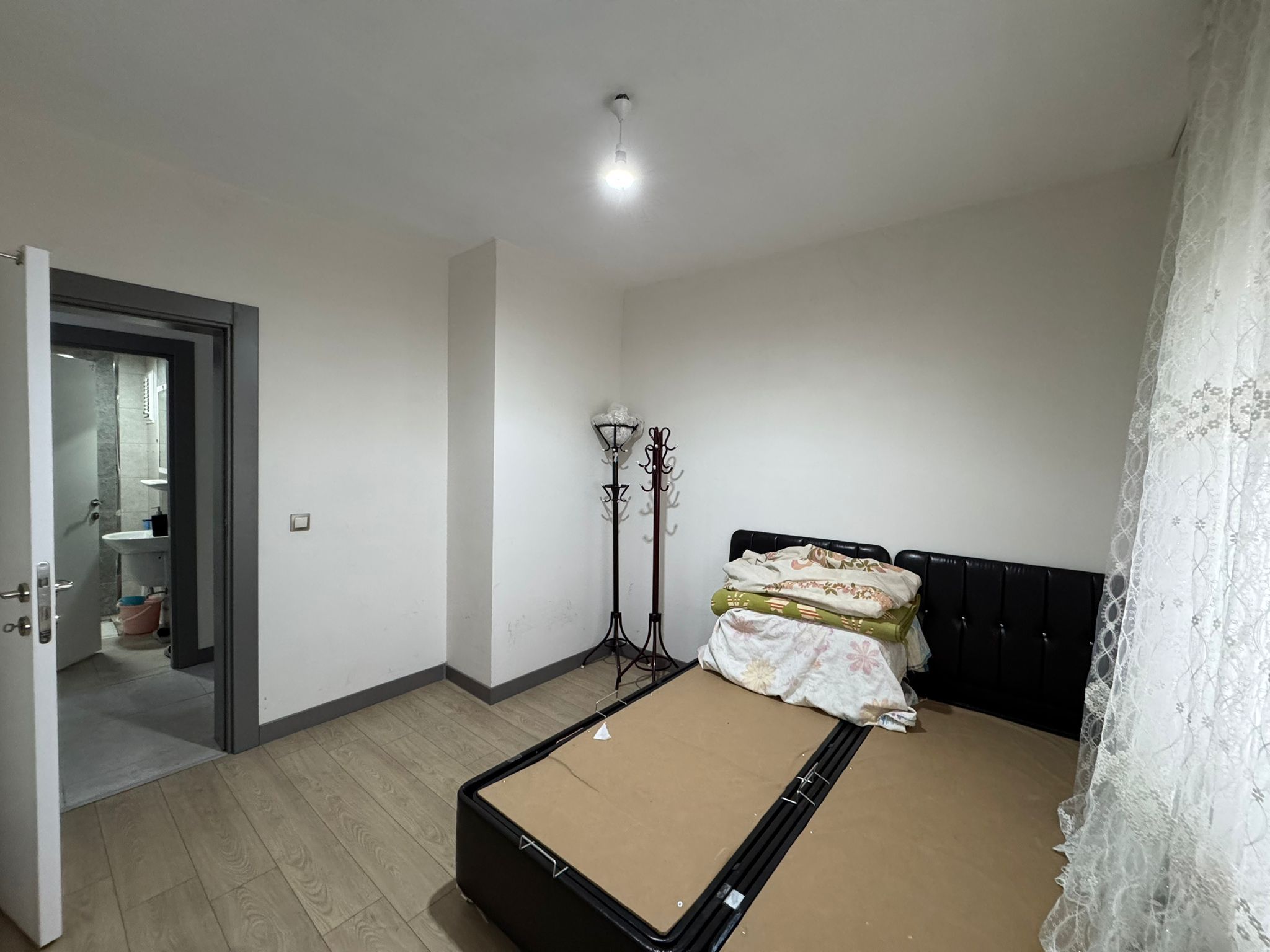 YENİ CEZAEVİ KARŞISI 635 KONUTLARINDA EN GÜZEL BLOKTA TAPU HAZIR KREDIYE UYGUN 2+1 !!!