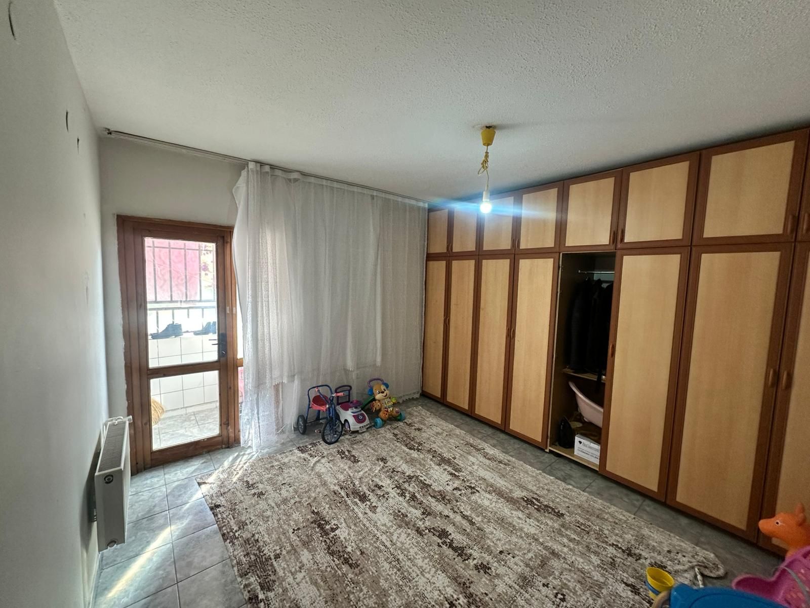 SEYRANTEPE'DE BAKIMLI MERKEZİ KONUMDA 2+1 SATILIK FIRSAT DAİRE