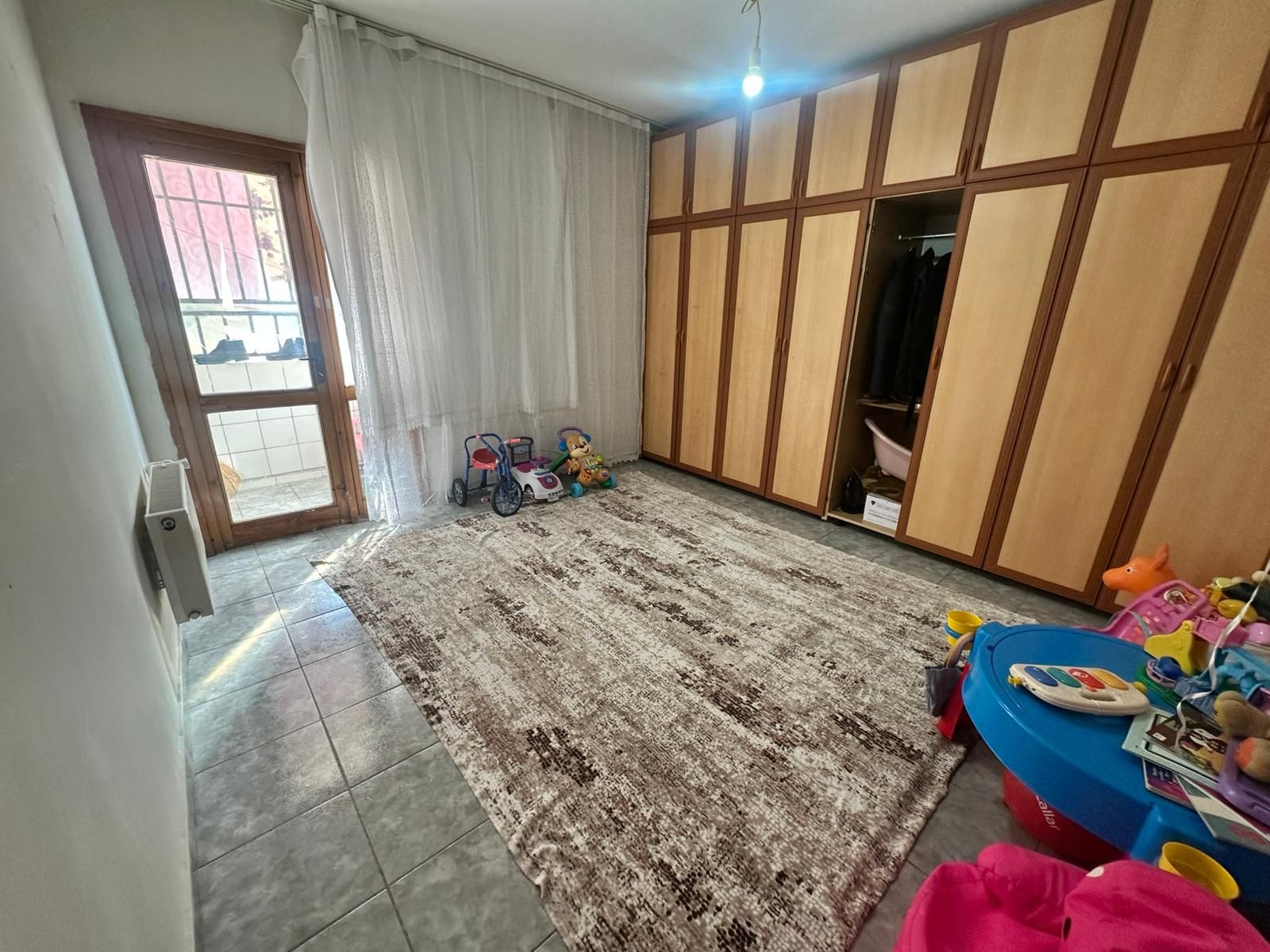 SEYRANTEPE'DE BAKIMLI MERKEZİ KONUMDA 2+1 SATILIK FIRSAT DAİRE