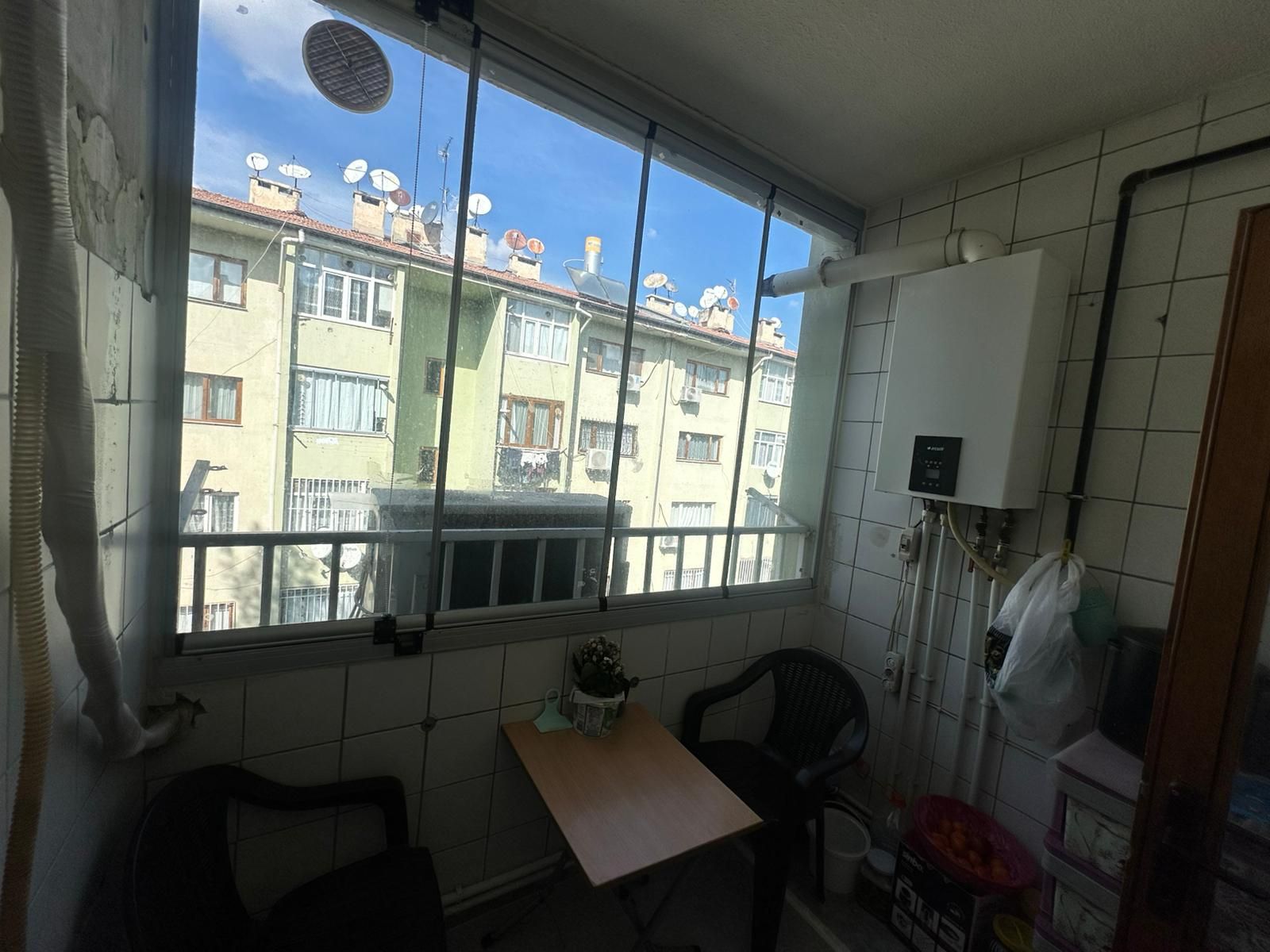 SEYRANTEPE'DE BAKIMLI MERKEZİ KONUMDA 2+1 SATILIK FIRSAT DAİRE