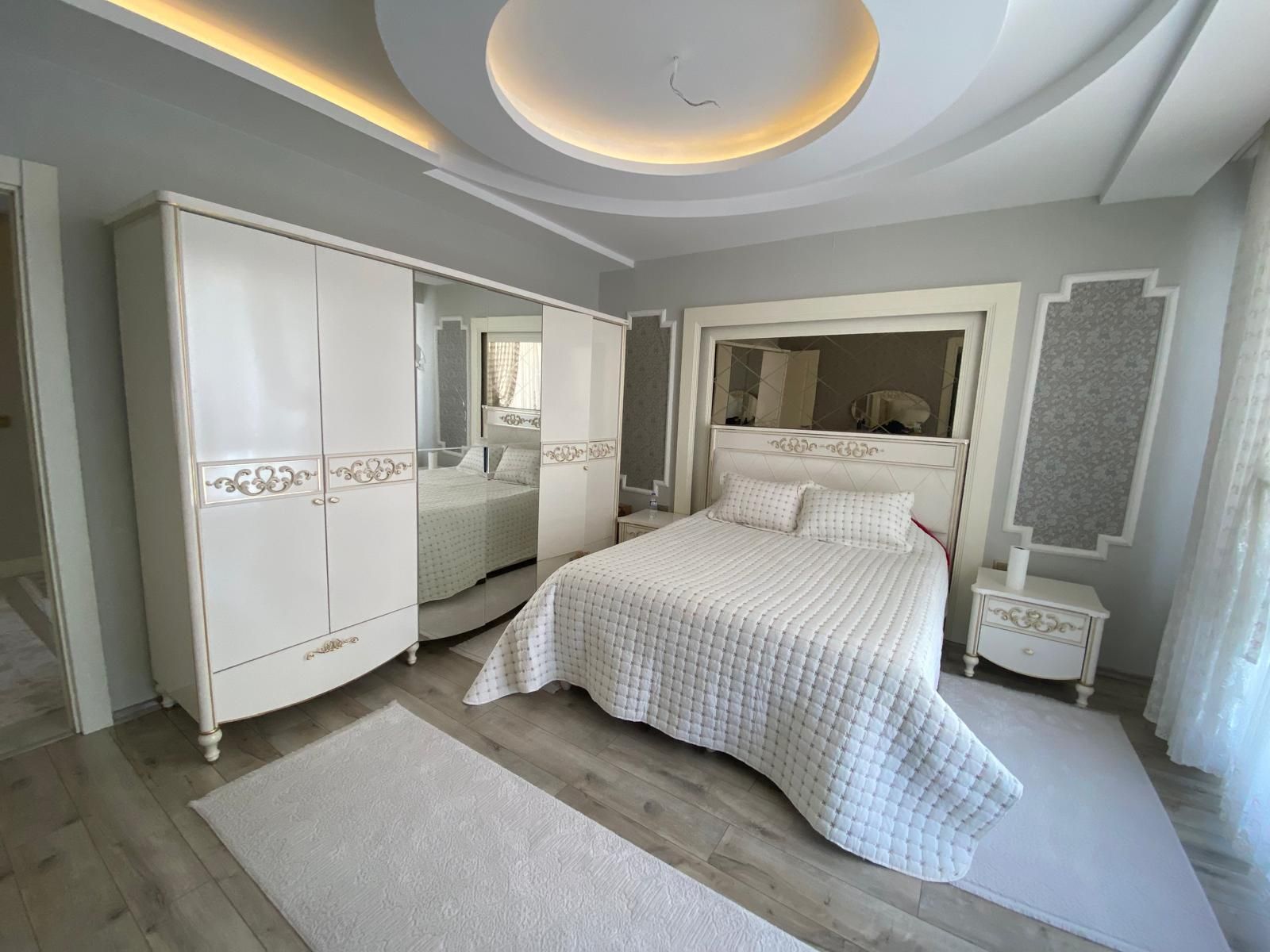 KAYAPINAR WİNSTON CİVARI SATILIK 4.5+1 LÜKS DAİRE