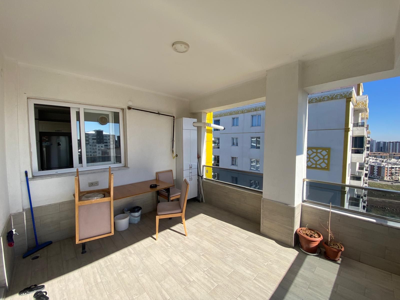 KAYAPINAR WİNSTON CİVARI SATILIK 4.5+1 LÜKS DAİRE