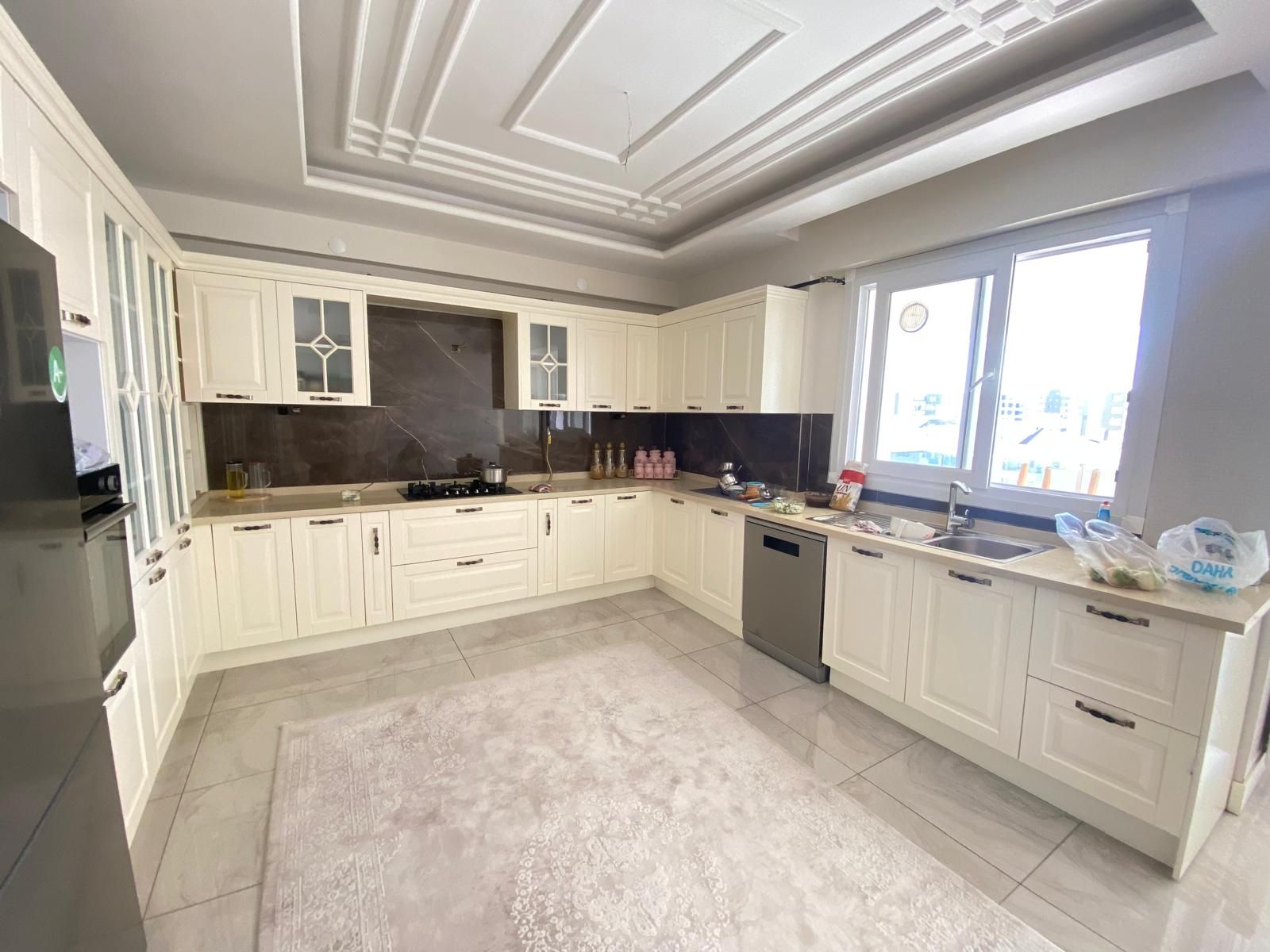 KAYAPINAR WİNSTON CİVARI SATILIK 4.5+1 LÜKS DAİRE