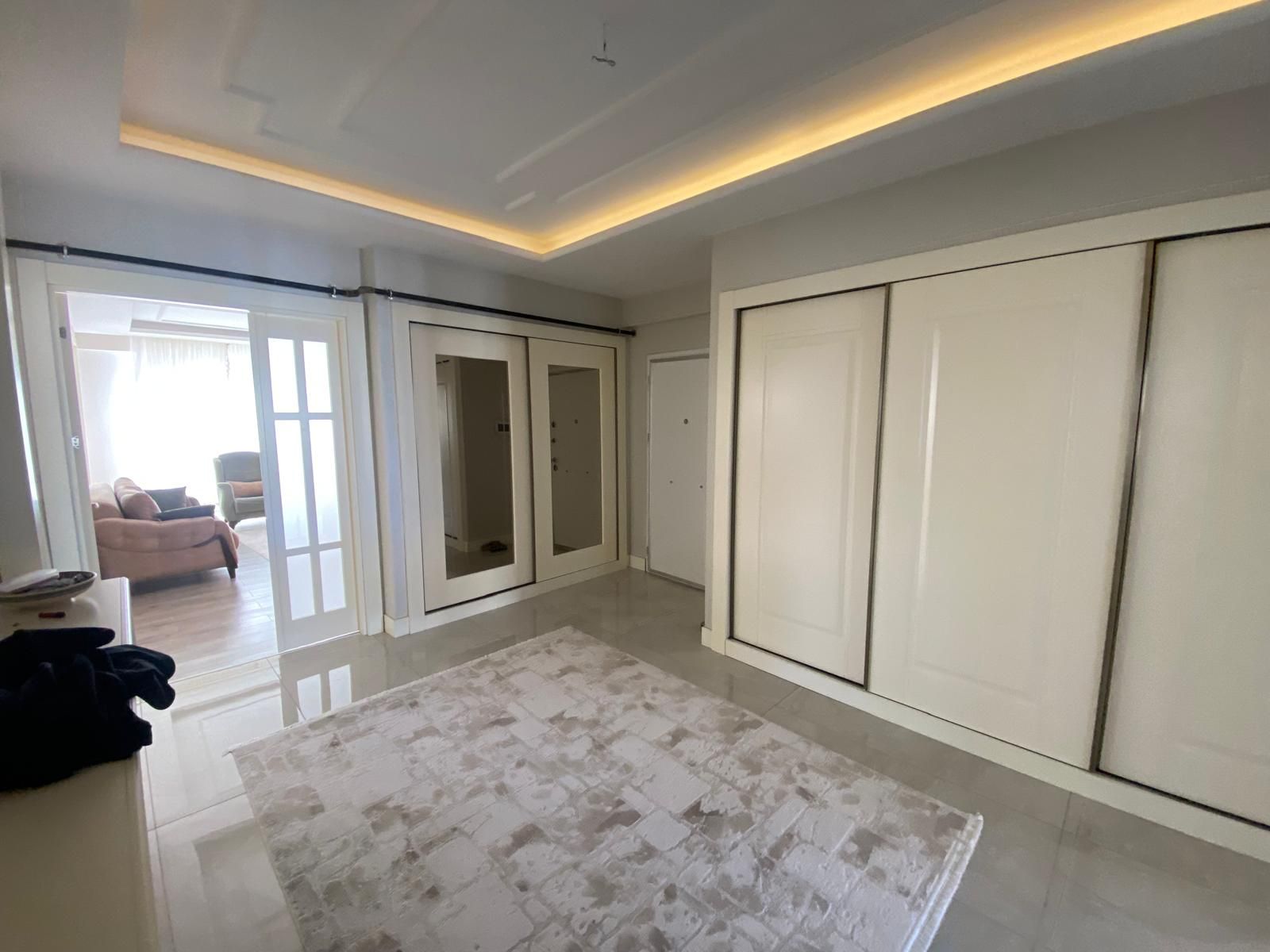 KAYAPINAR WİNSTON CİVARI SATILIK 4.5+1 LÜKS DAİRE