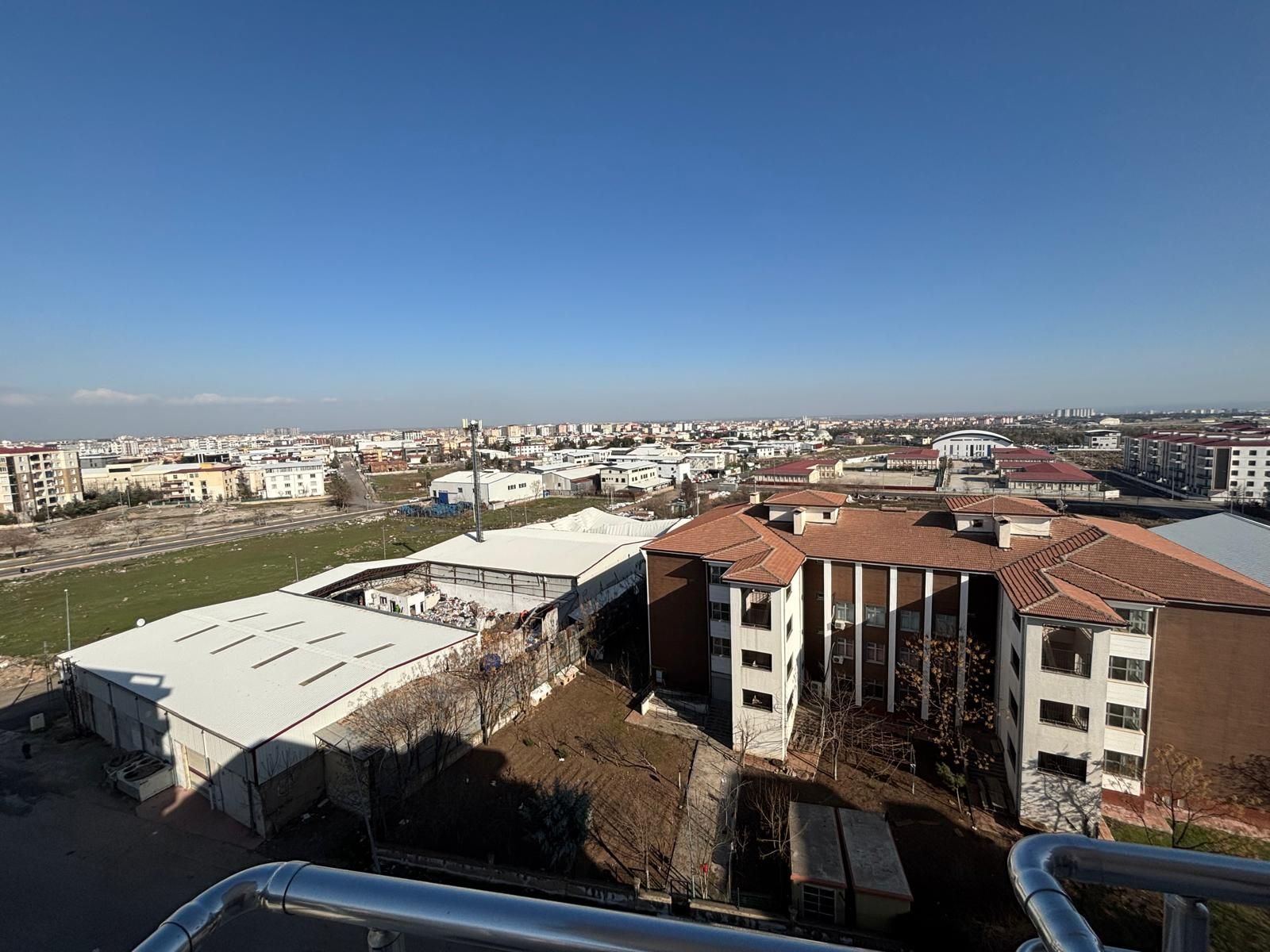 BAĞCILAR GÖKKUŞAĞI DÜĞÜN SALONU KARŞISI SATILIK 3+1 DAİRE