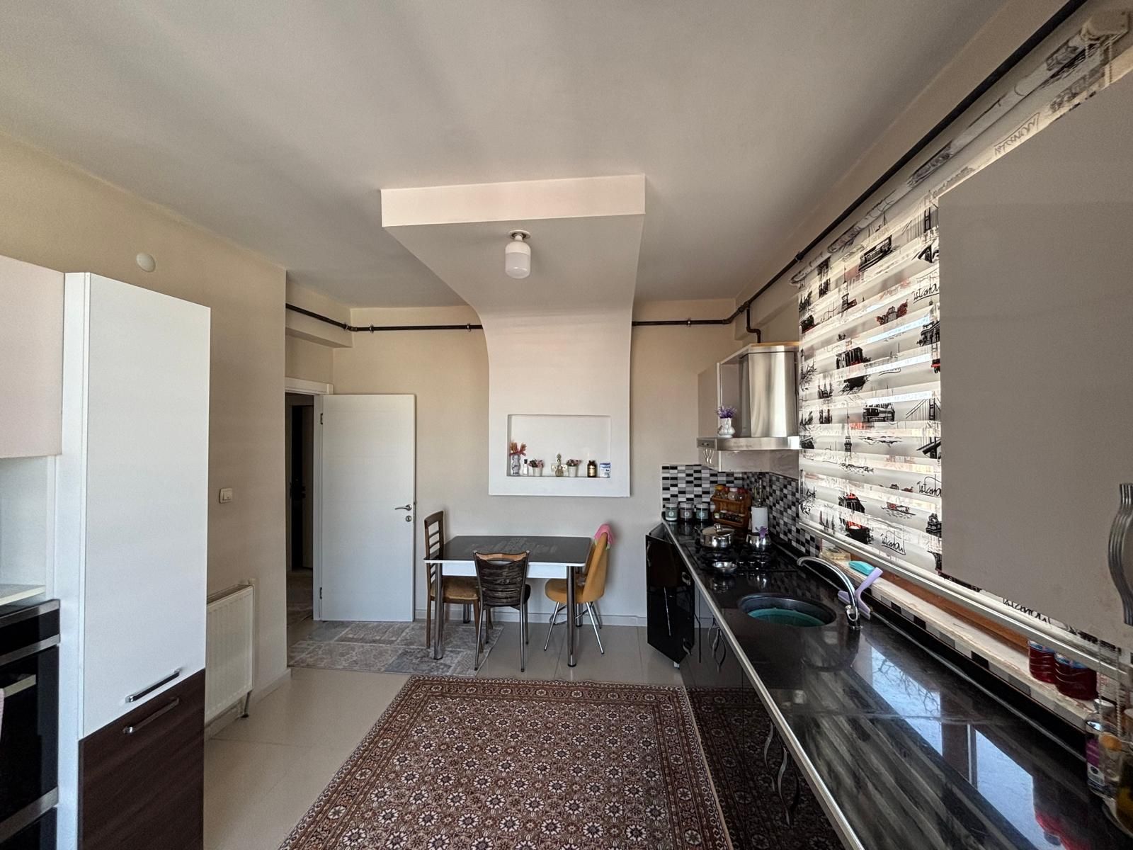 BAĞCILAR GÖKKUŞAĞI DÜĞÜN SALONU KARŞISI SATILIK 3+1 DAİRE