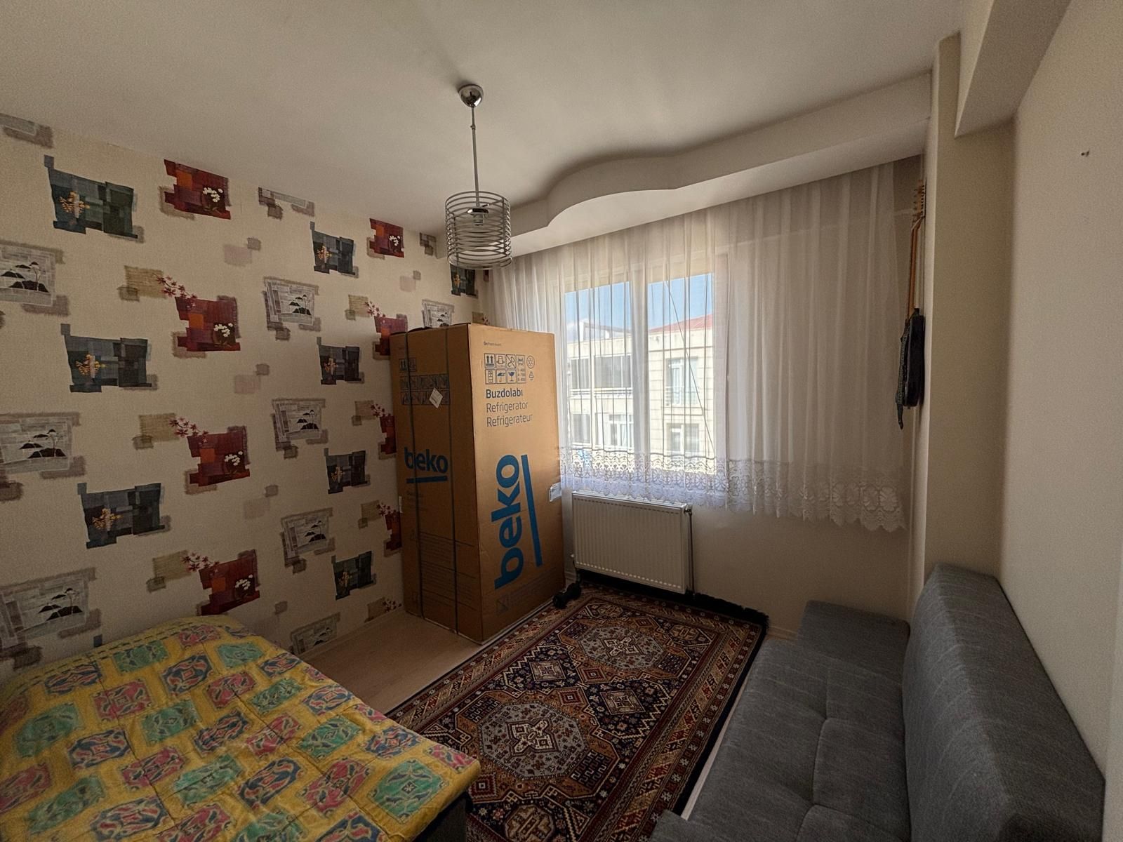 BAĞCILAR GÖKKUŞAĞI DÜĞÜN SALONU KARŞISI SATILIK 3+1 DAİRE