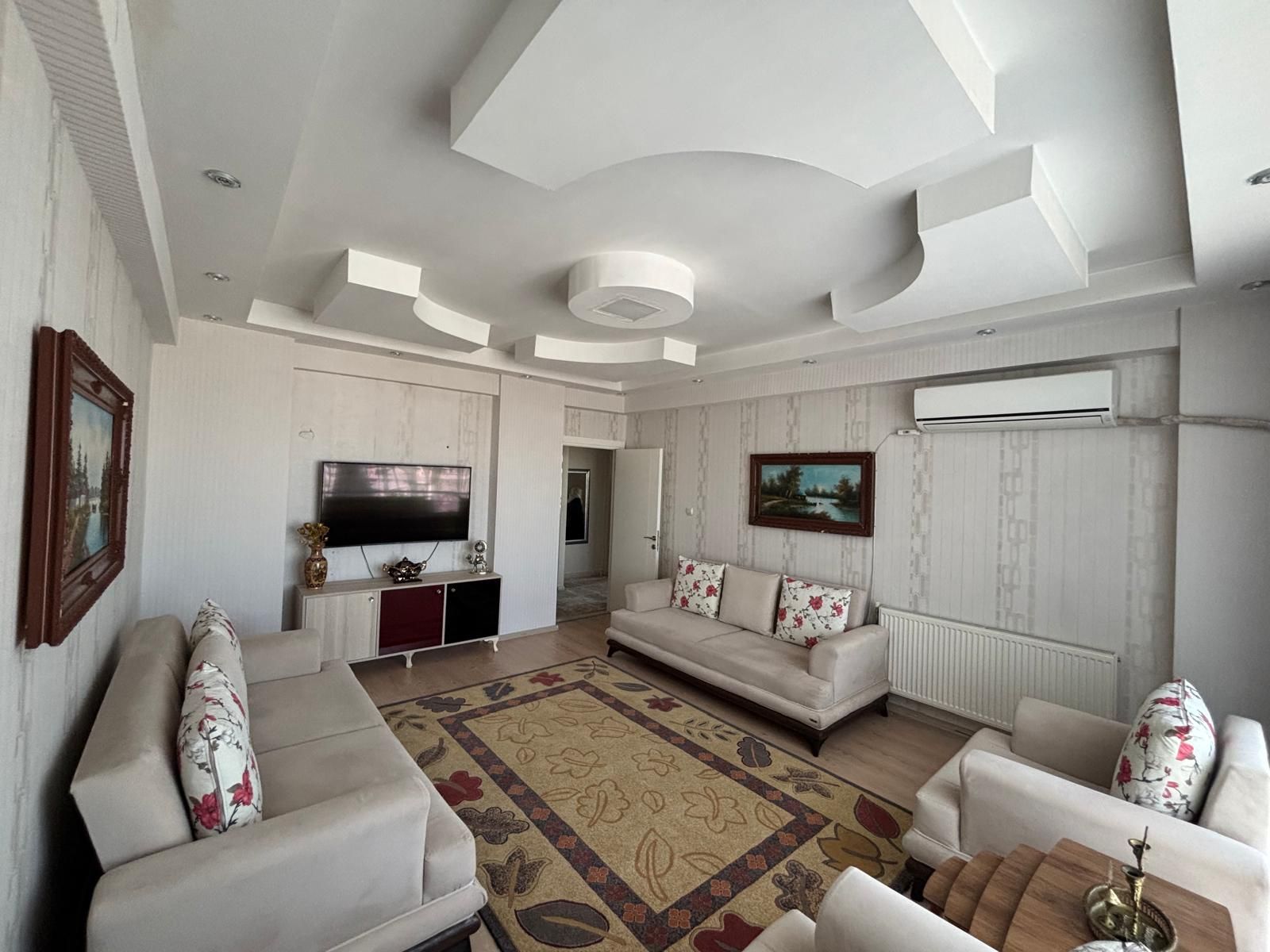 BAĞCILAR GÖKKUŞAĞI DÜĞÜN SALONU KARŞISI SATILIK 3+1 DAİRE