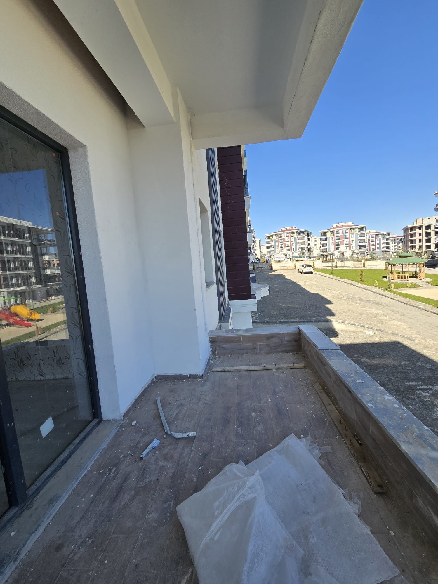 YENİŞEHİR DÖNÜMLÜ MAHALLESİNDE 2+1 LÜKS DAİRE