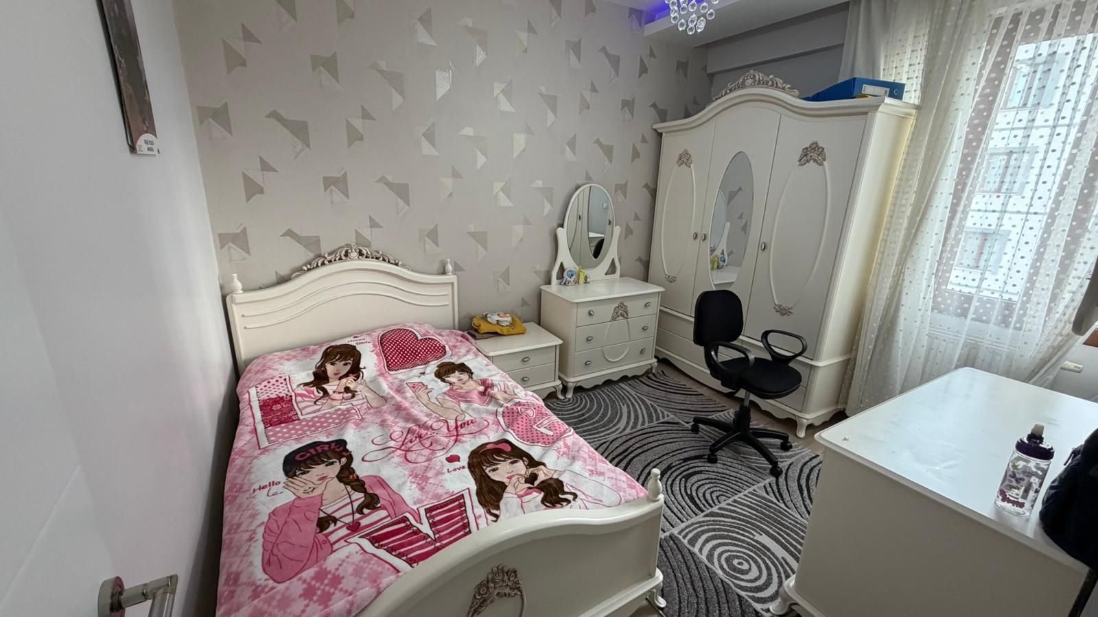 TEMA PARK CIVARINDA 4+1 SATILIK HAVUZLU LÜX DAİRE