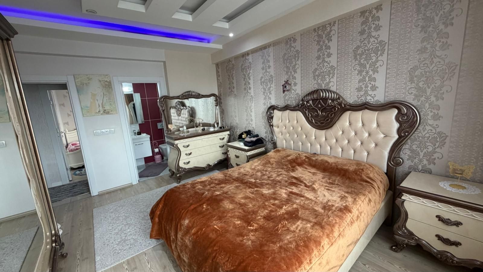TEMA PARK CIVARINDA 4+1 SATILIK HAVUZLU LÜX DAİRE