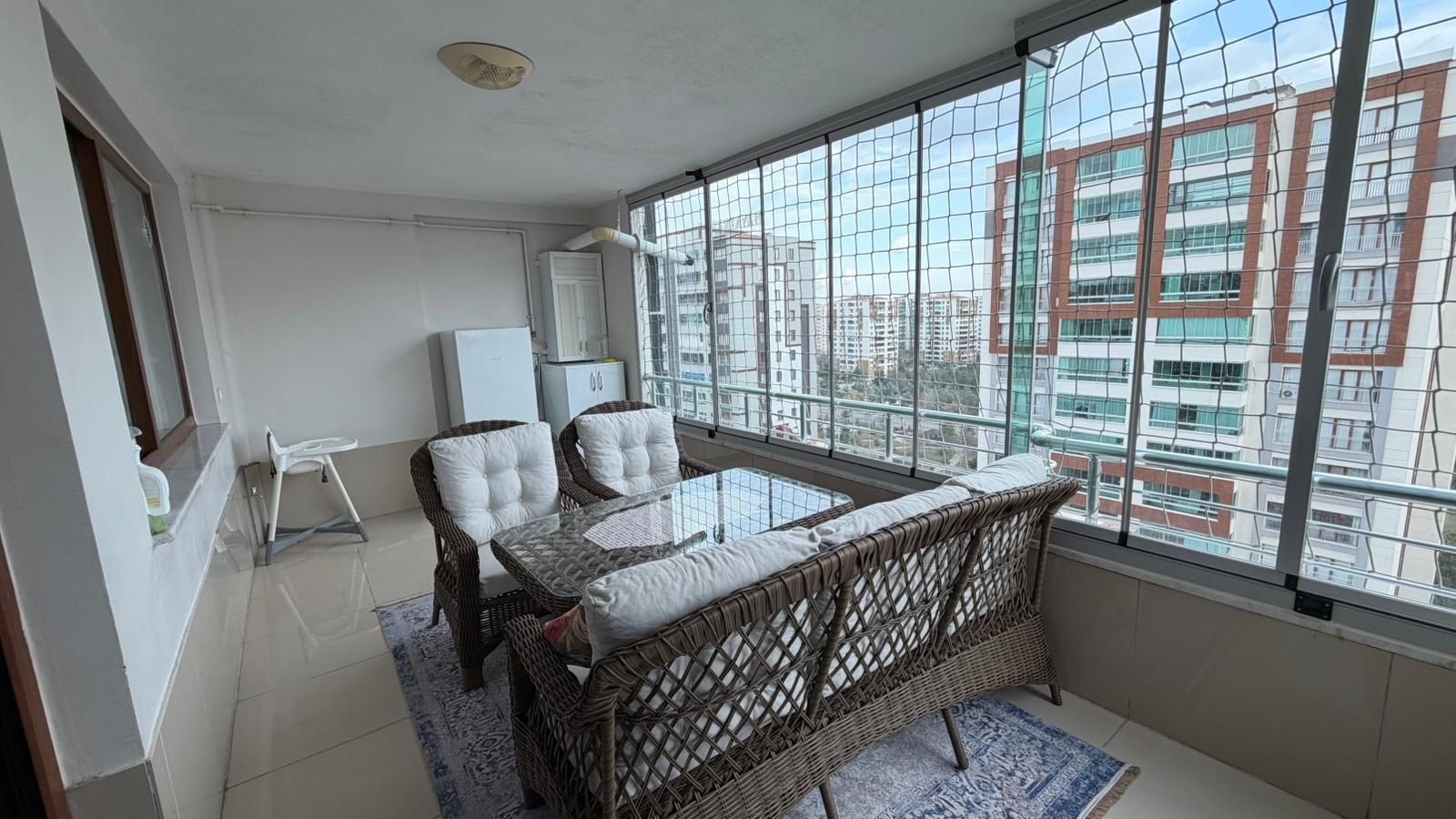 TEMA PARK CIVARINDA 4+1 SATILIK HAVUZLU LÜX DAİRE