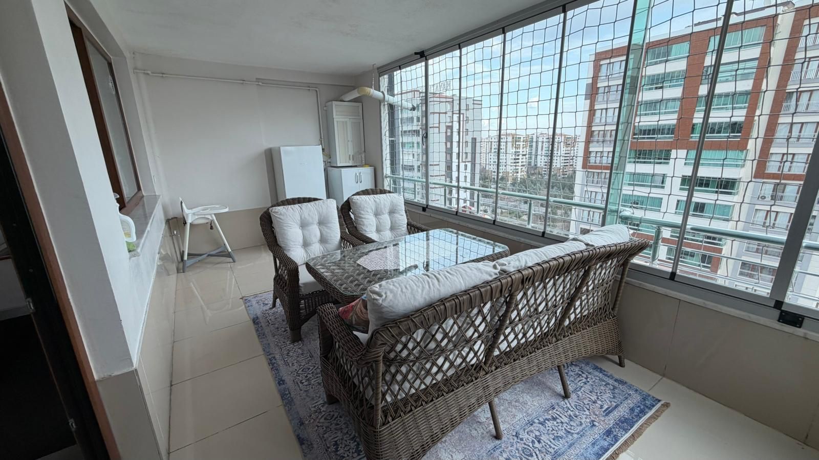 TEMA PARK CIVARINDA 4+1 SATILIK HAVUZLU LÜX DAİRE