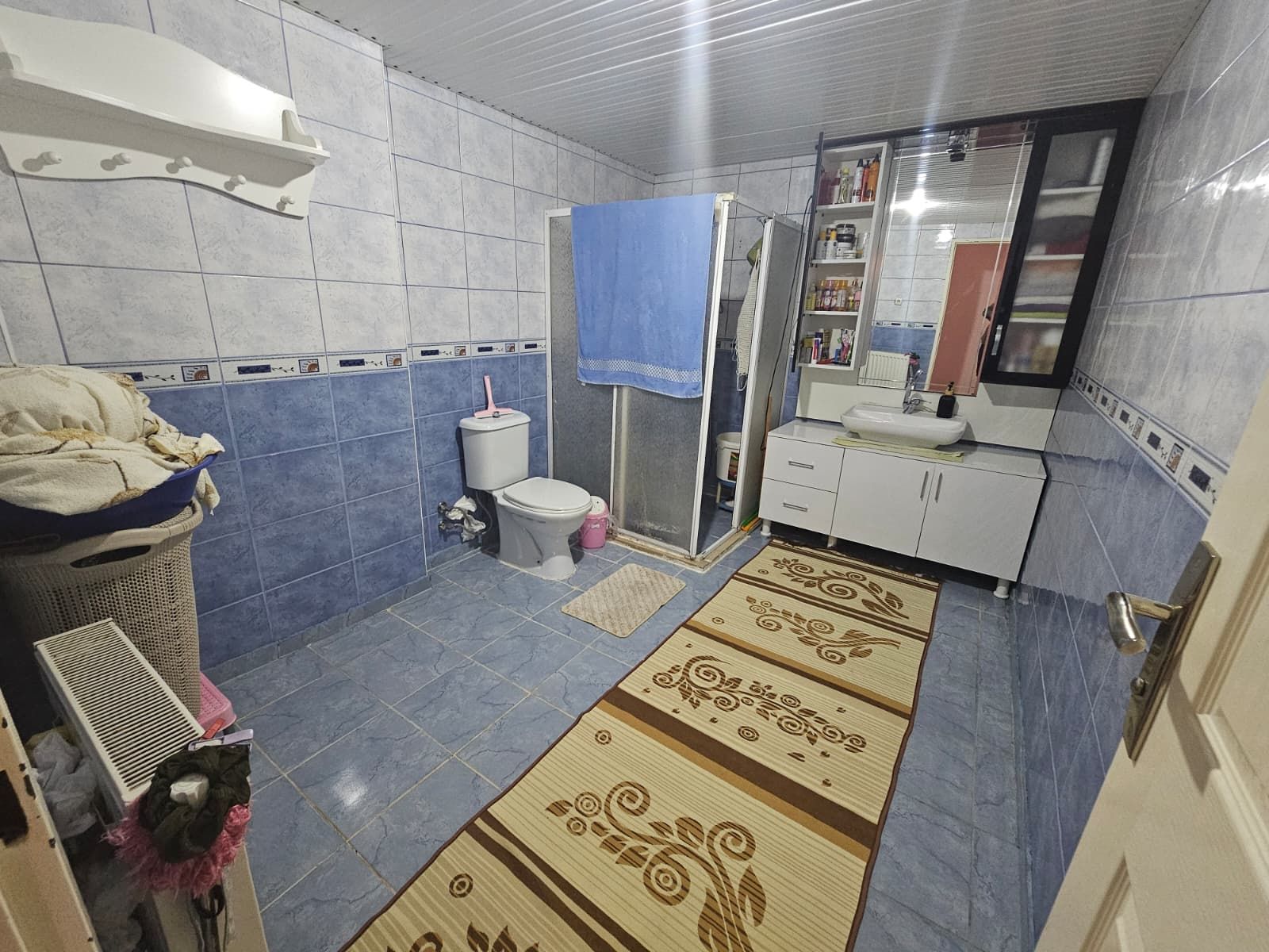 DİCLEKENTİN CAMİİ CİVARI ACİL SATILIK FIRSAT ARA KAT DAİRE