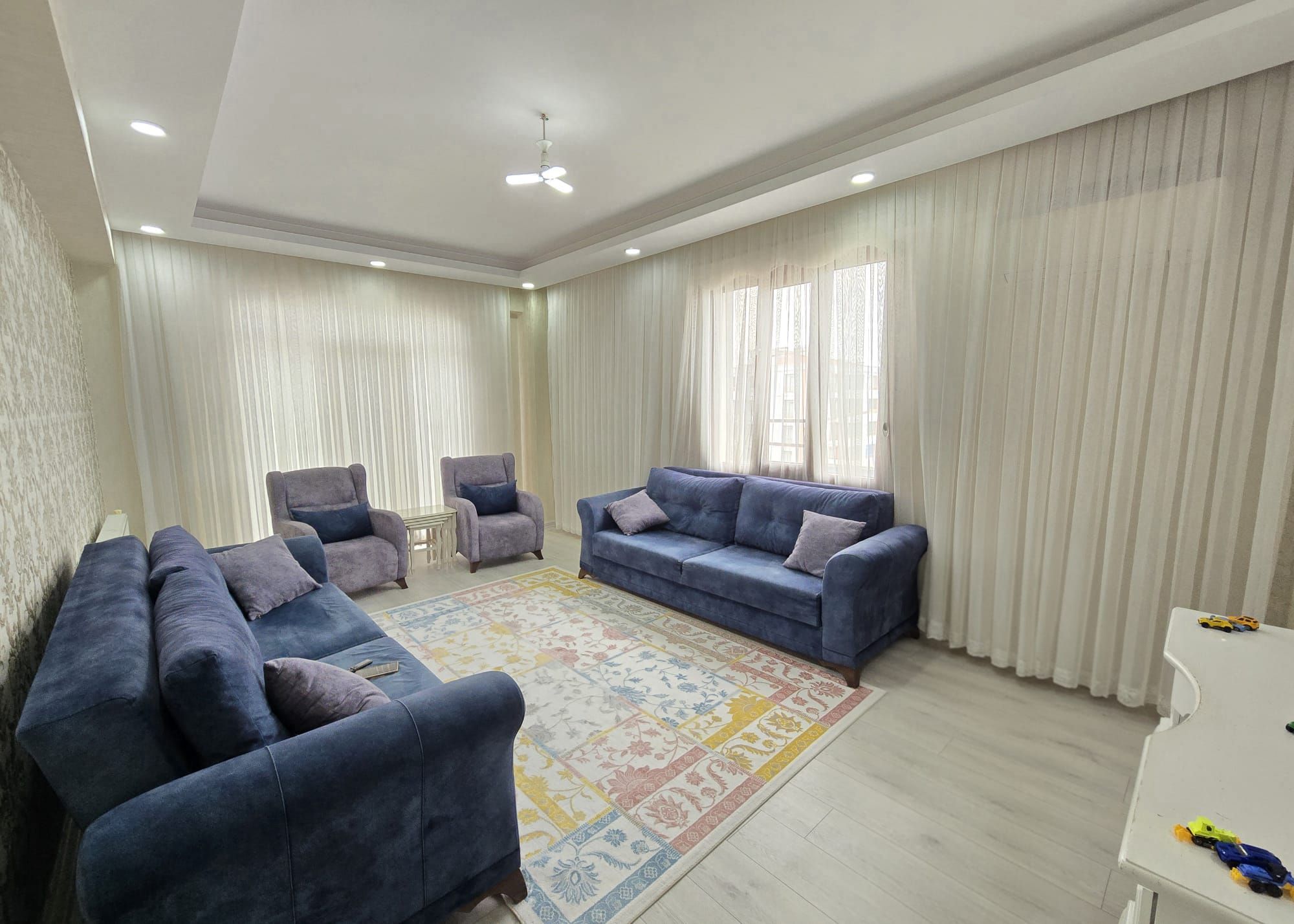 HAVA ALANI KAVŞAĞINA YÜRÜME MESAFESİNDE 3+1 FULL MASRAFLI SATILIK DAİRE