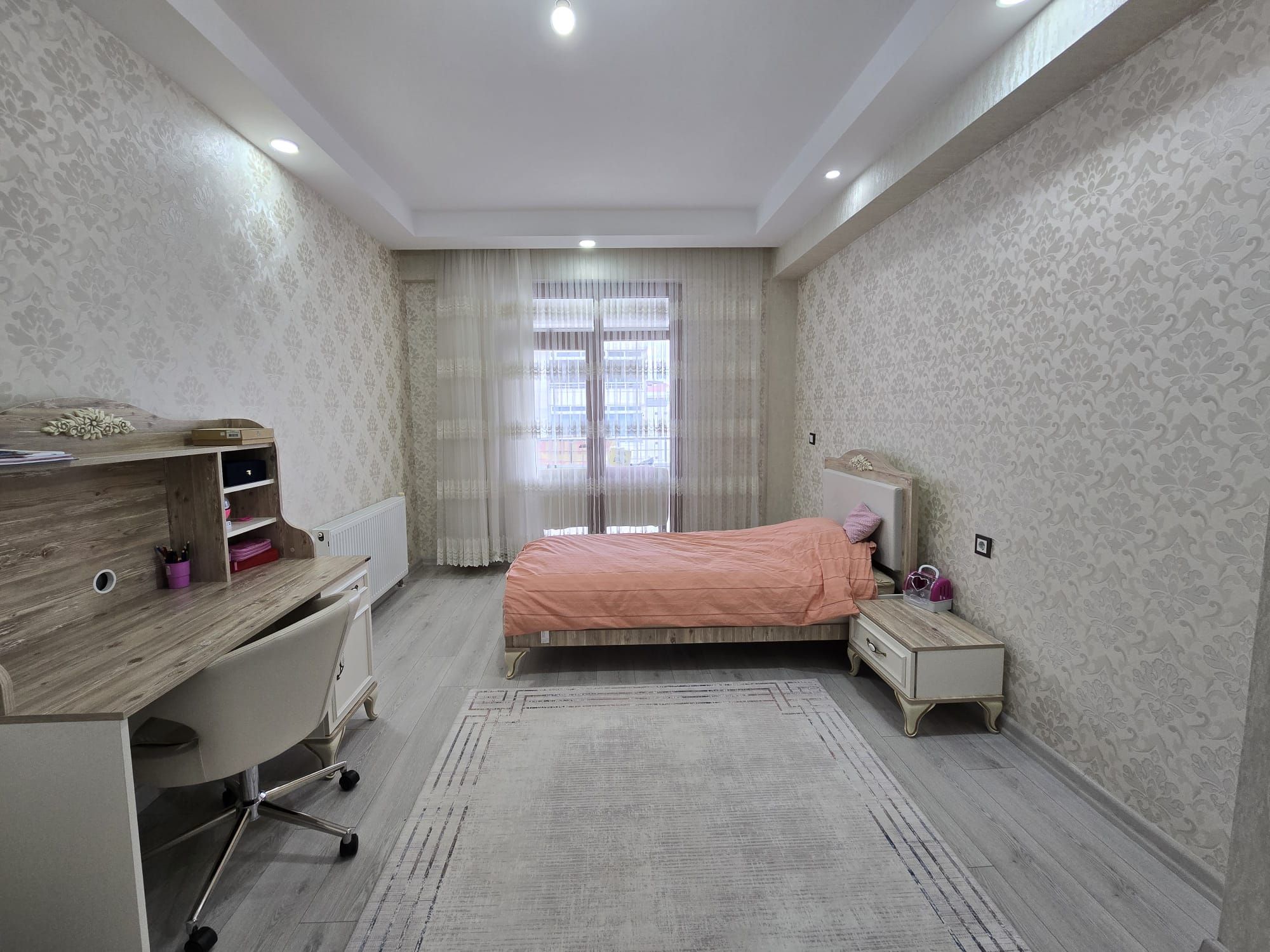 HAVA ALANI KAVŞAĞINA YÜRÜME MESAFESİNDE 3+1 FULL MASRAFLI SATILIK DAİRE