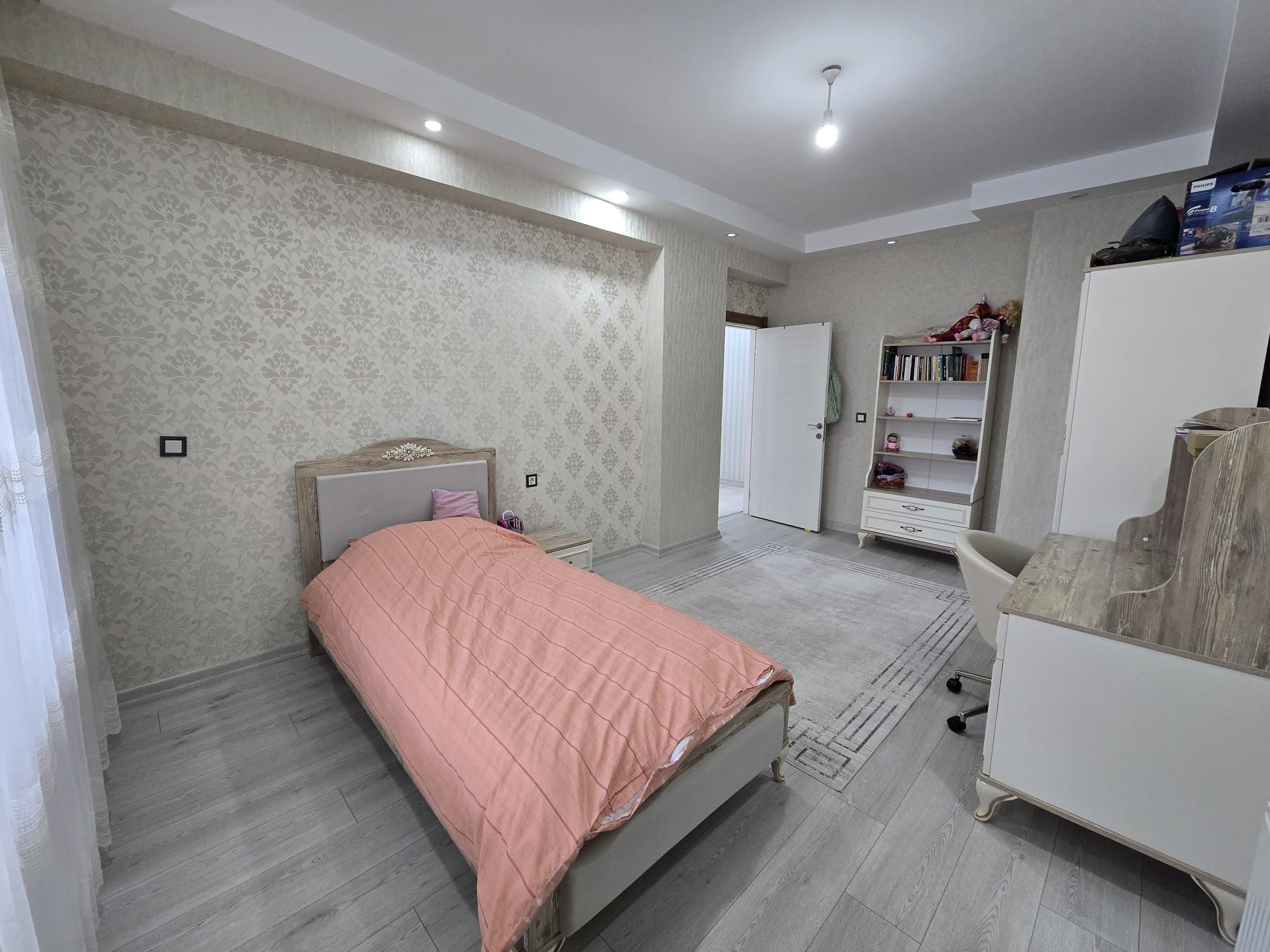 HAVA ALANI KAVŞAĞINA YÜRÜME MESAFESİNDE 3+1 FULL MASRAFLI SATILIK DAİRE