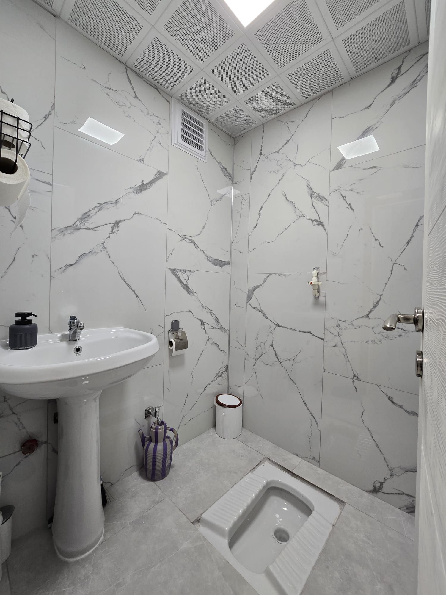 HAVA ALANI KAVŞAĞINA YÜRÜME MESAFESİNDE 3+1 FULL MASRAFLI SATILIK DAİRE