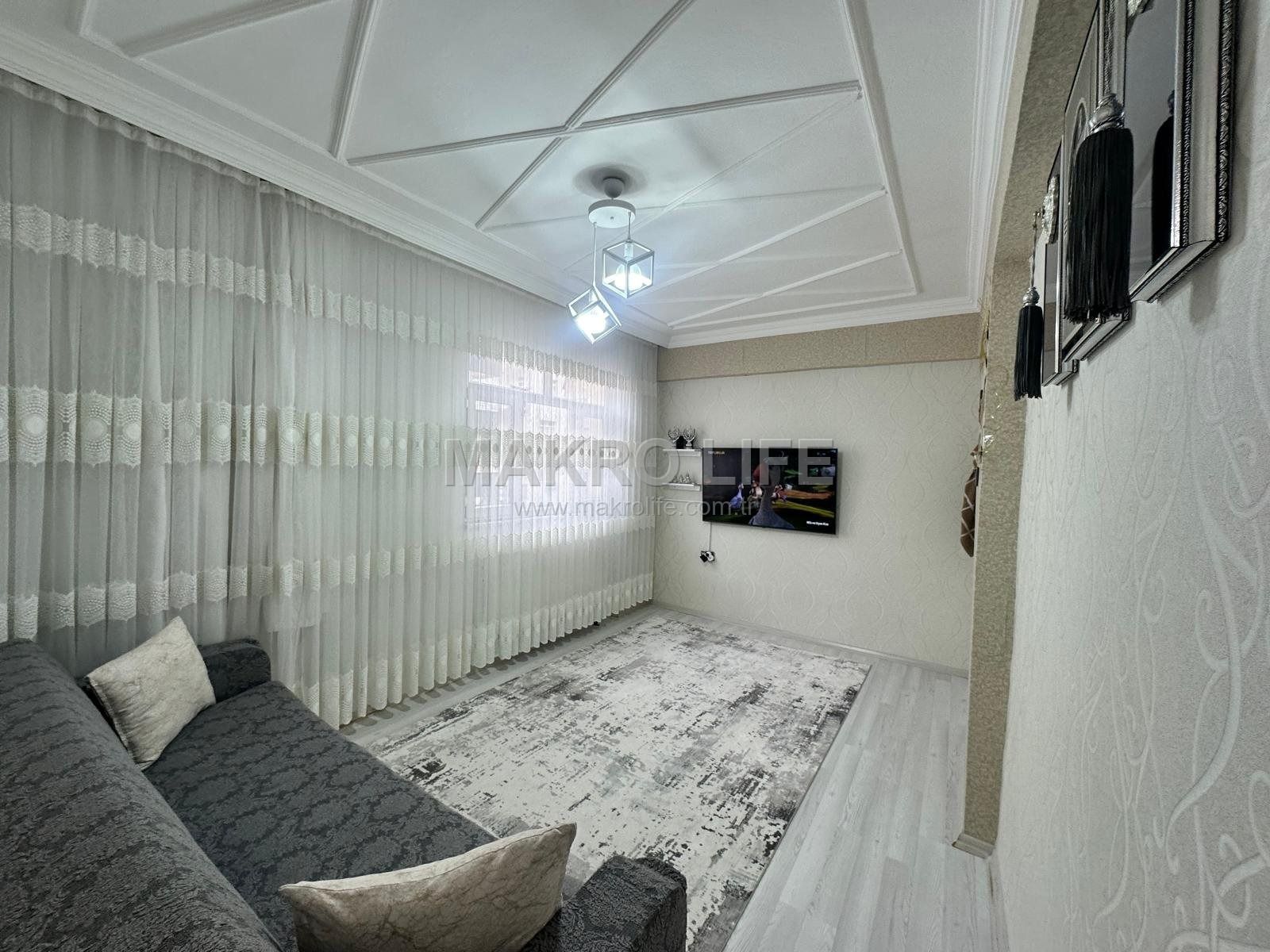 HATBOYU CADDE ÜSTÜNDE FULL YAPILI ACİL 2+1 SATILIK DAİRE