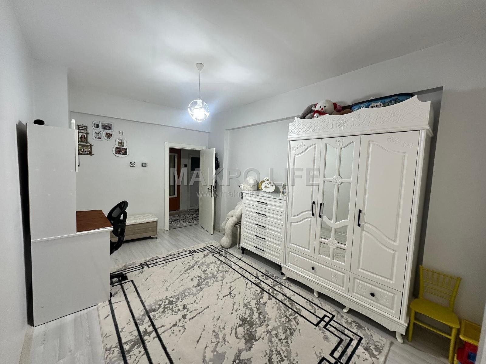 HATBOYU CADDE ÜSTÜNDE FULL YAPILI ACİL 2+1 SATILIK DAİRE