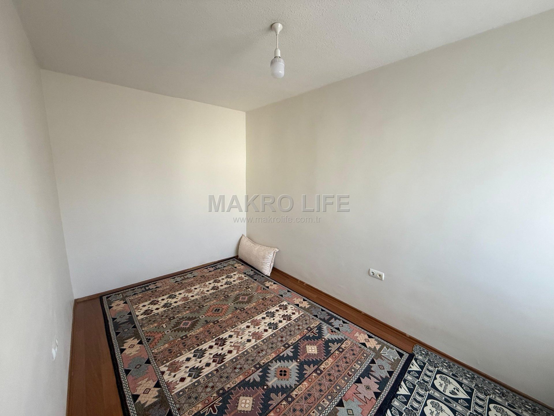 WİNSTOWN AVM CİVARI ARA KAT SATILIK 2+1 DAİRE