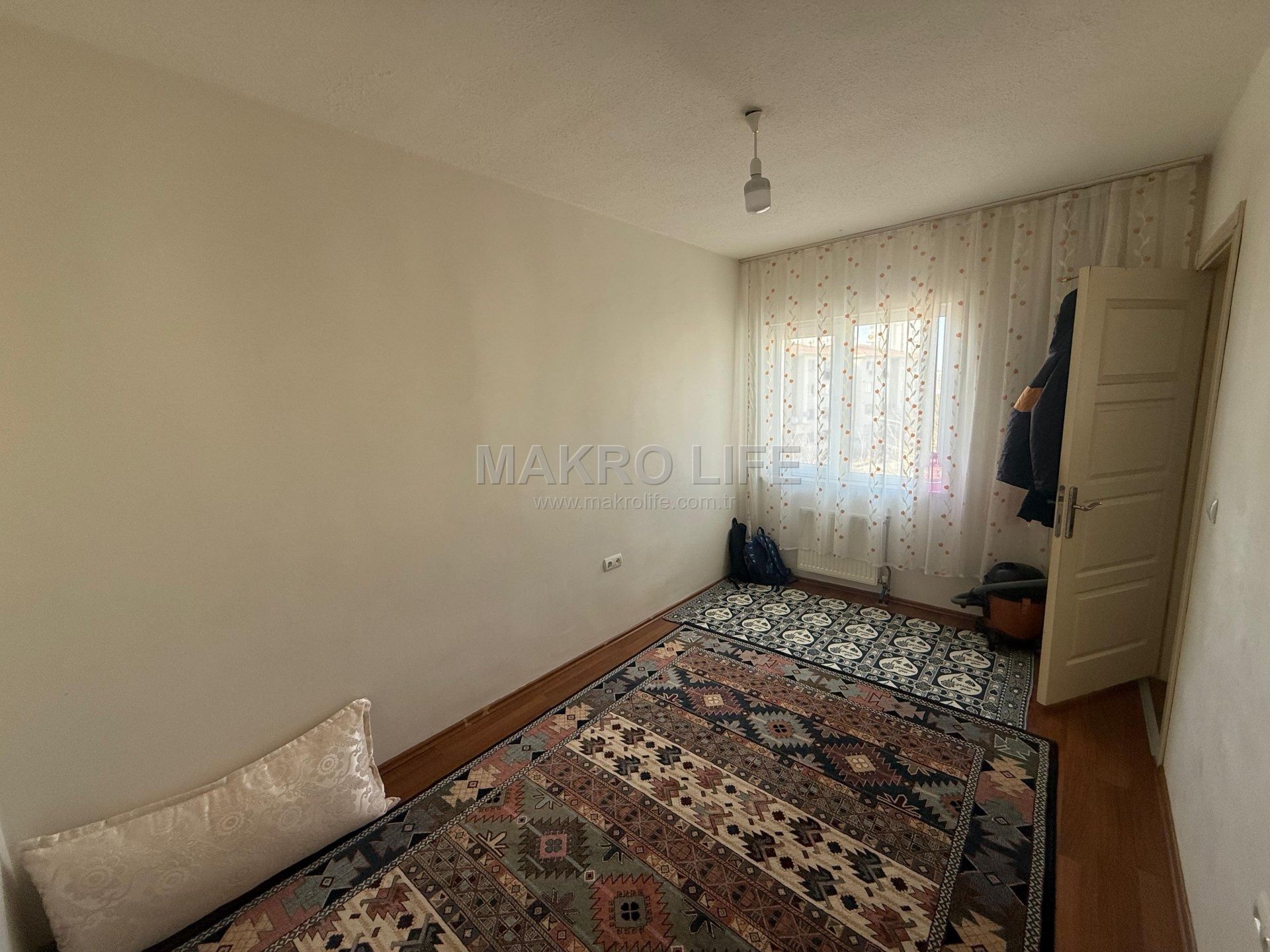 WİNSTOWN AVM CİVARI ARA KAT SATILIK 2+1 DAİRE