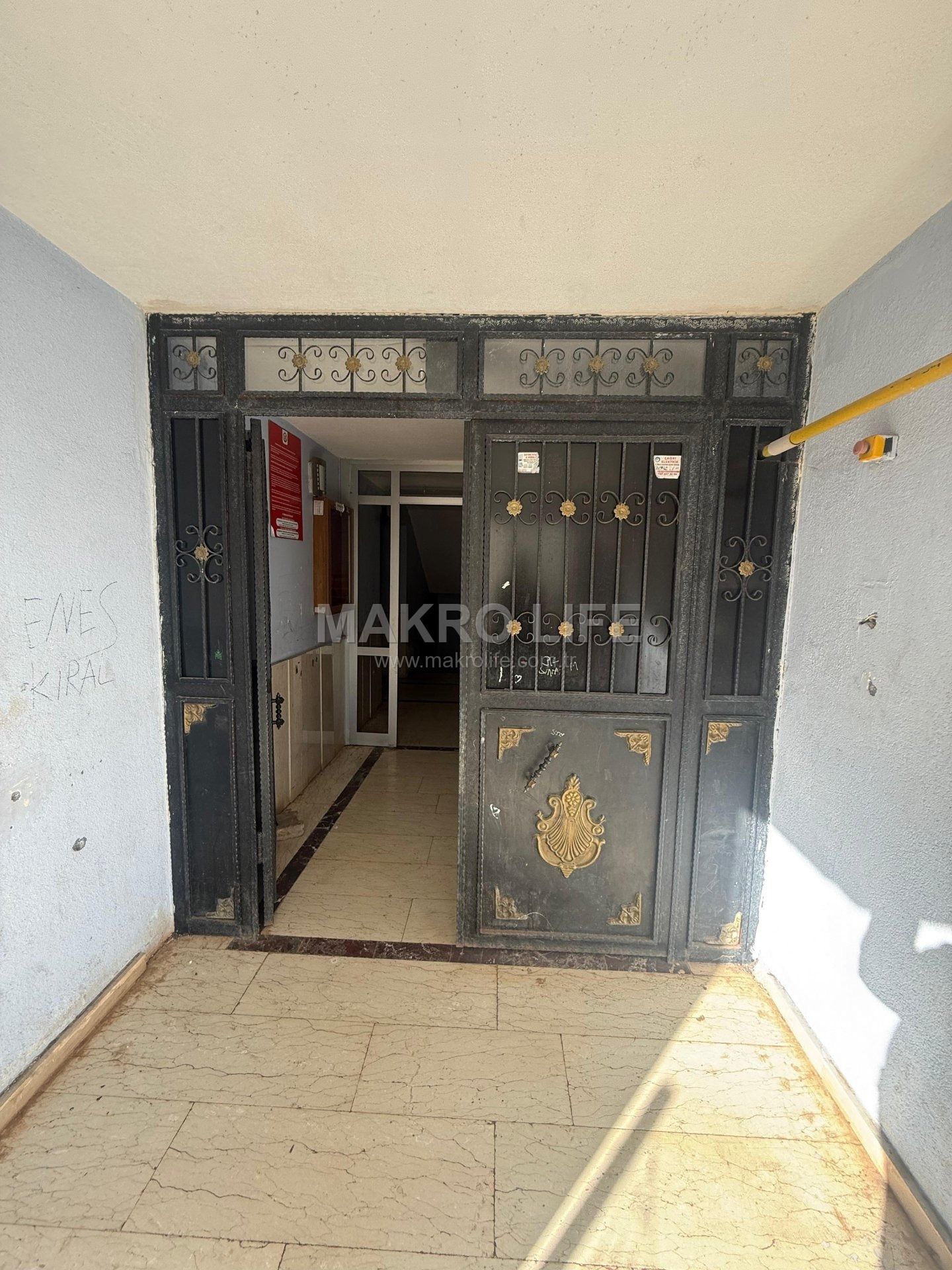 WİNSTOWN AVM CİVARI ARA KAT SATILIK 2+1 DAİRE