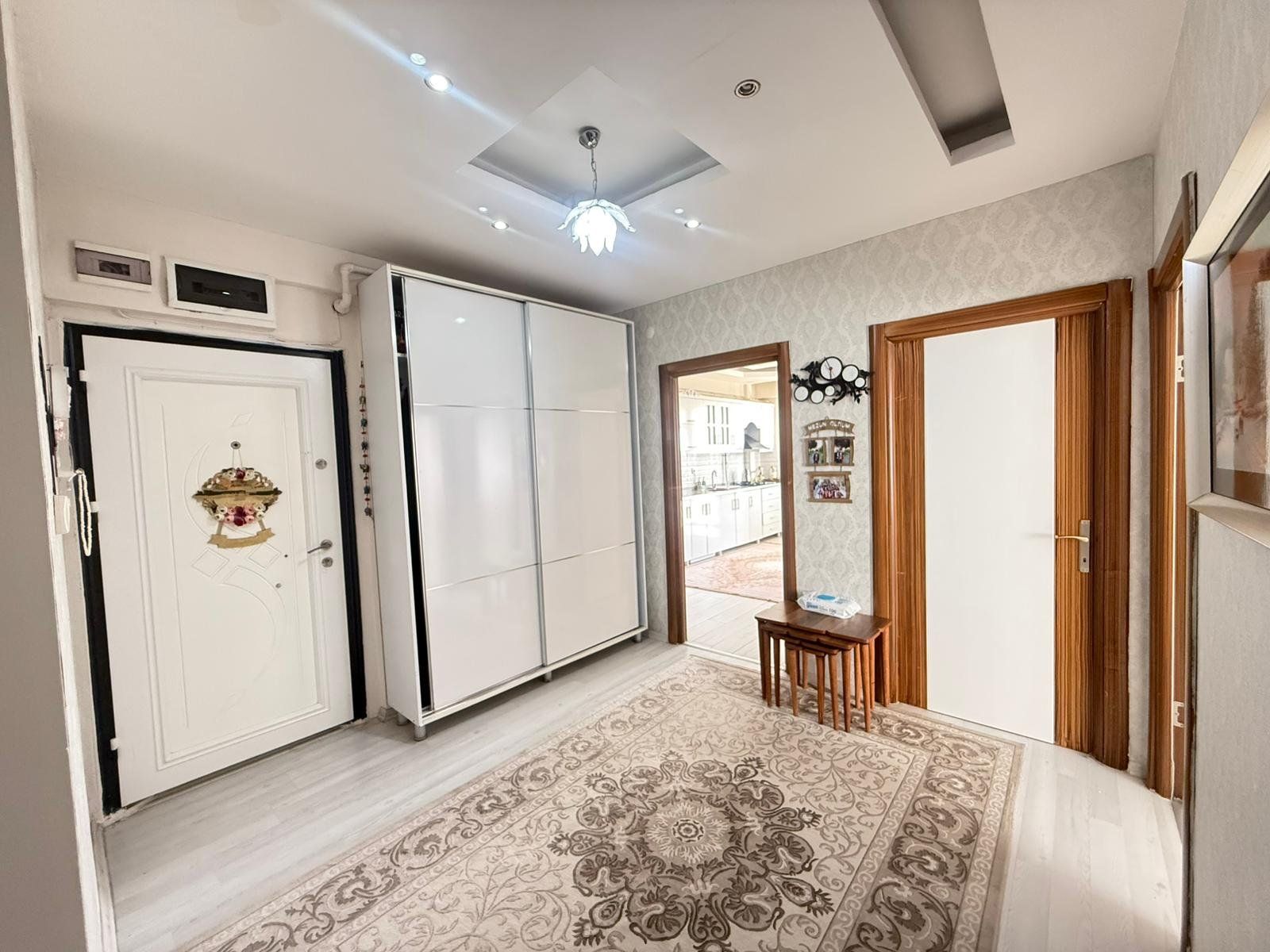 SATILIK BAĞCILAR AVEA CADDESİNDE 3+1 EKSTRALI DAİRE