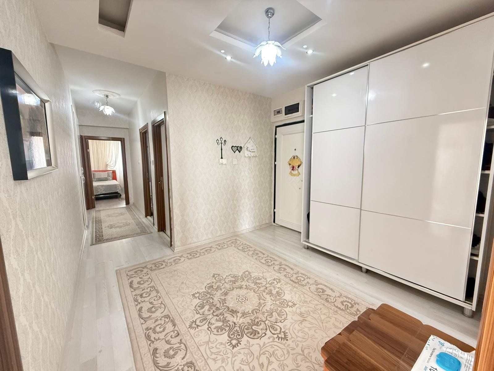 SATILIK BAĞCILAR AVEA CADDESİNDE 3+1 EKSTRALI DAİRE