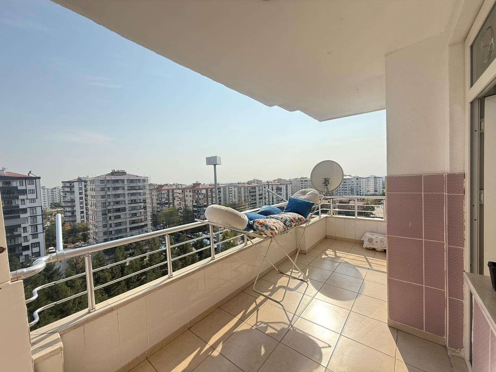 SATILIK BAĞCILAR AVEA CADDESİNDE 3+1 EKSTRALI DAİRE