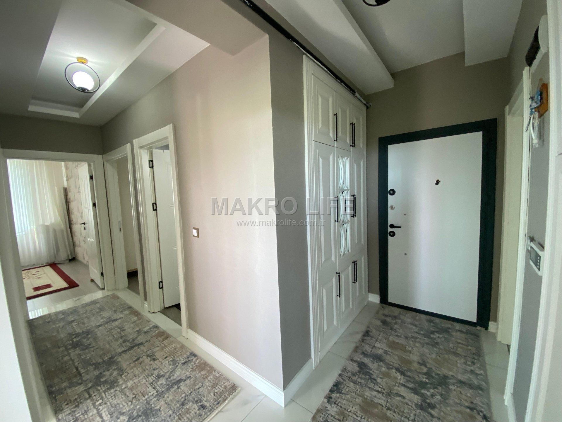 ARAM TİGRAN CADDESİNDE 2+1 SATILIK DAİRE