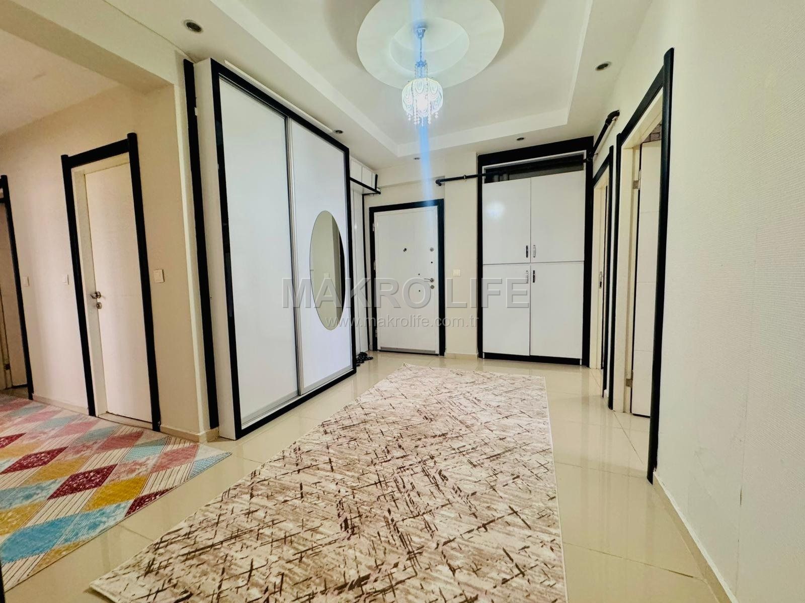 SEYRANTEEP TOPLU KONUTTA SATILIK 4+1 DAİRE
