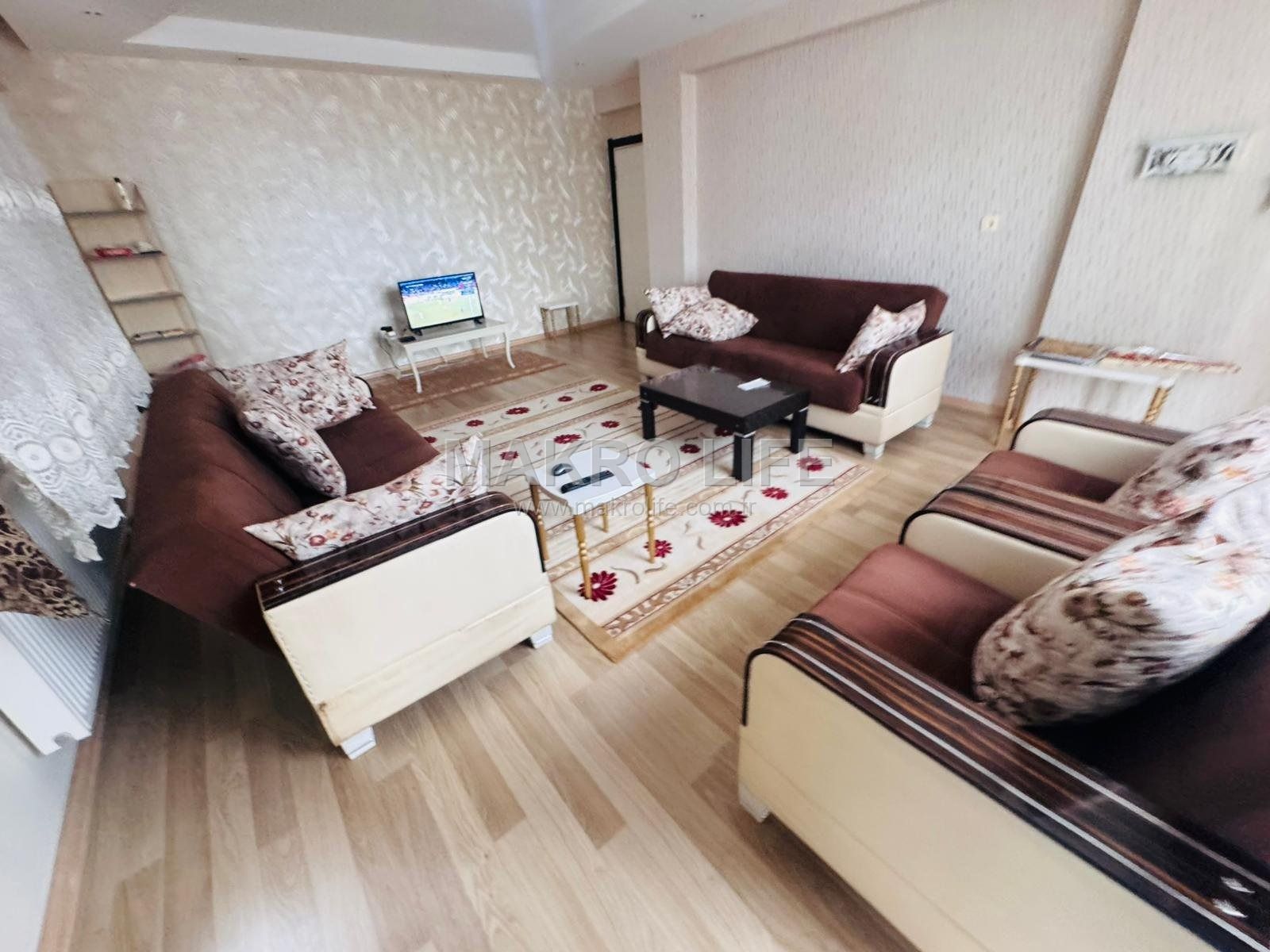 SEYRANTEEP TOPLU KONUTTA SATILIK 4+1 DAİRE
