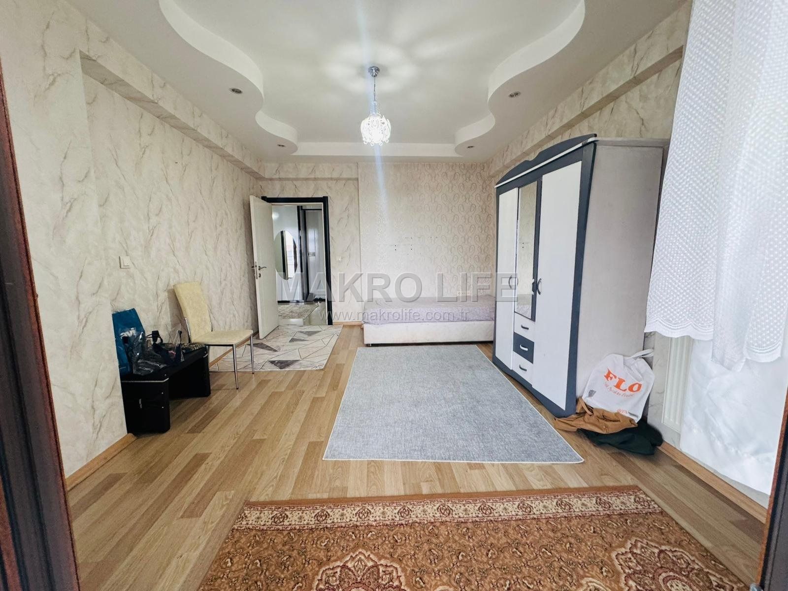 SEYRANTEEP TOPLU KONUTTA SATILIK 4+1 DAİRE