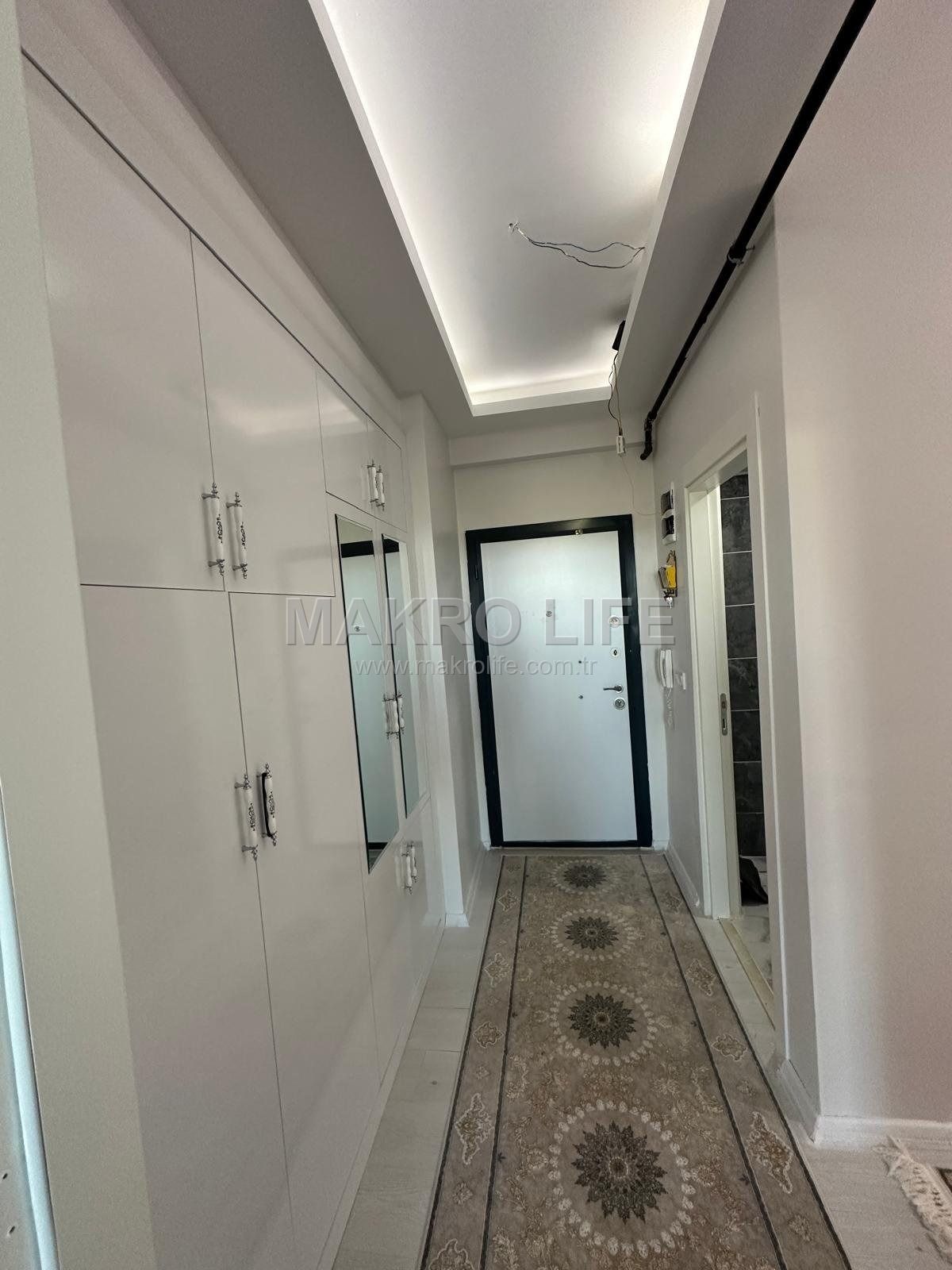 ÜÇKUYULARDA 2 BLOKLU SİTEDE SATILIK FIRSAT 2+1 DAİRE