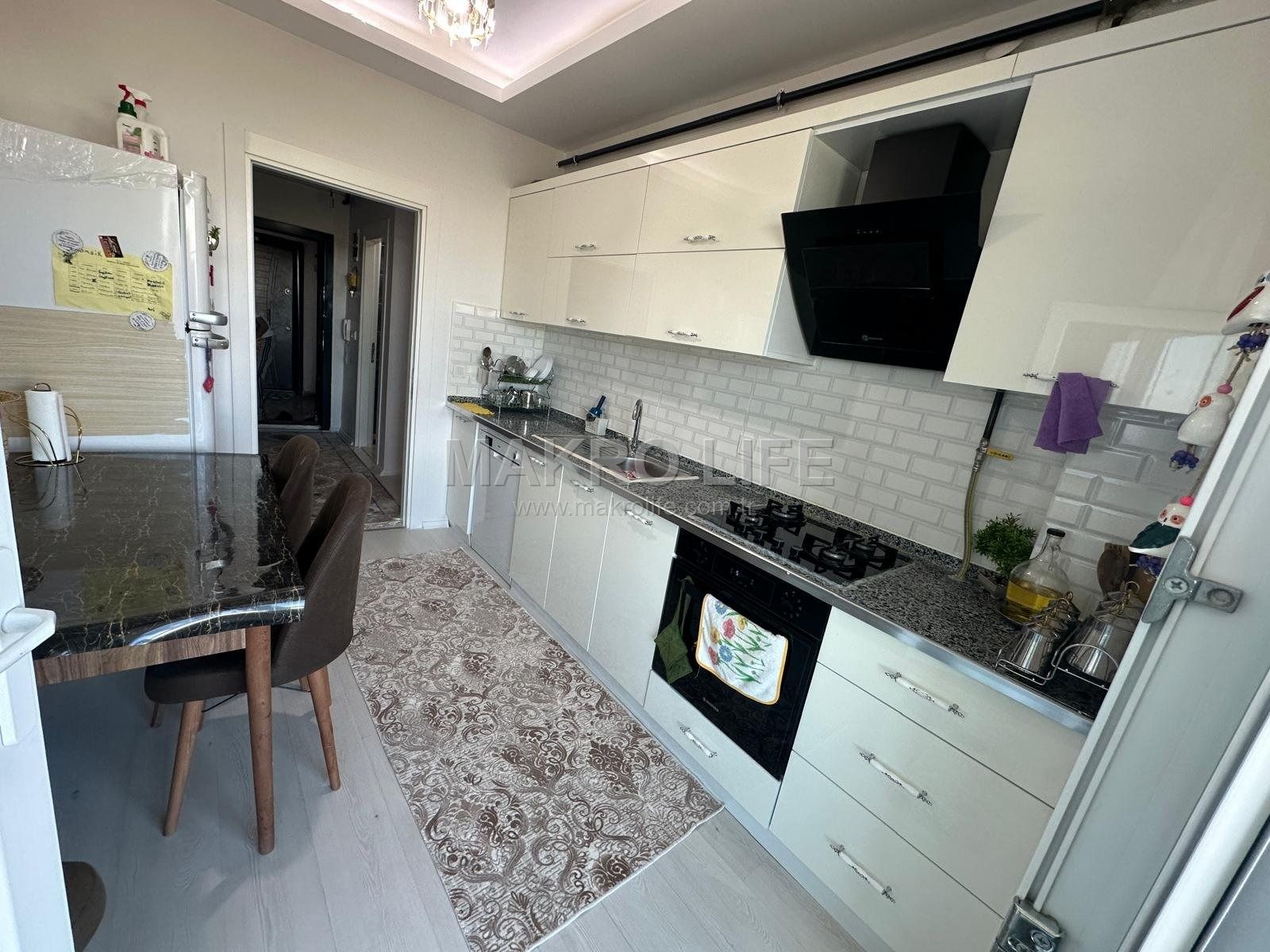 ÜÇKUYULARDA 2 BLOKLU SİTEDE SATILIK FIRSAT 2+1 DAİRE