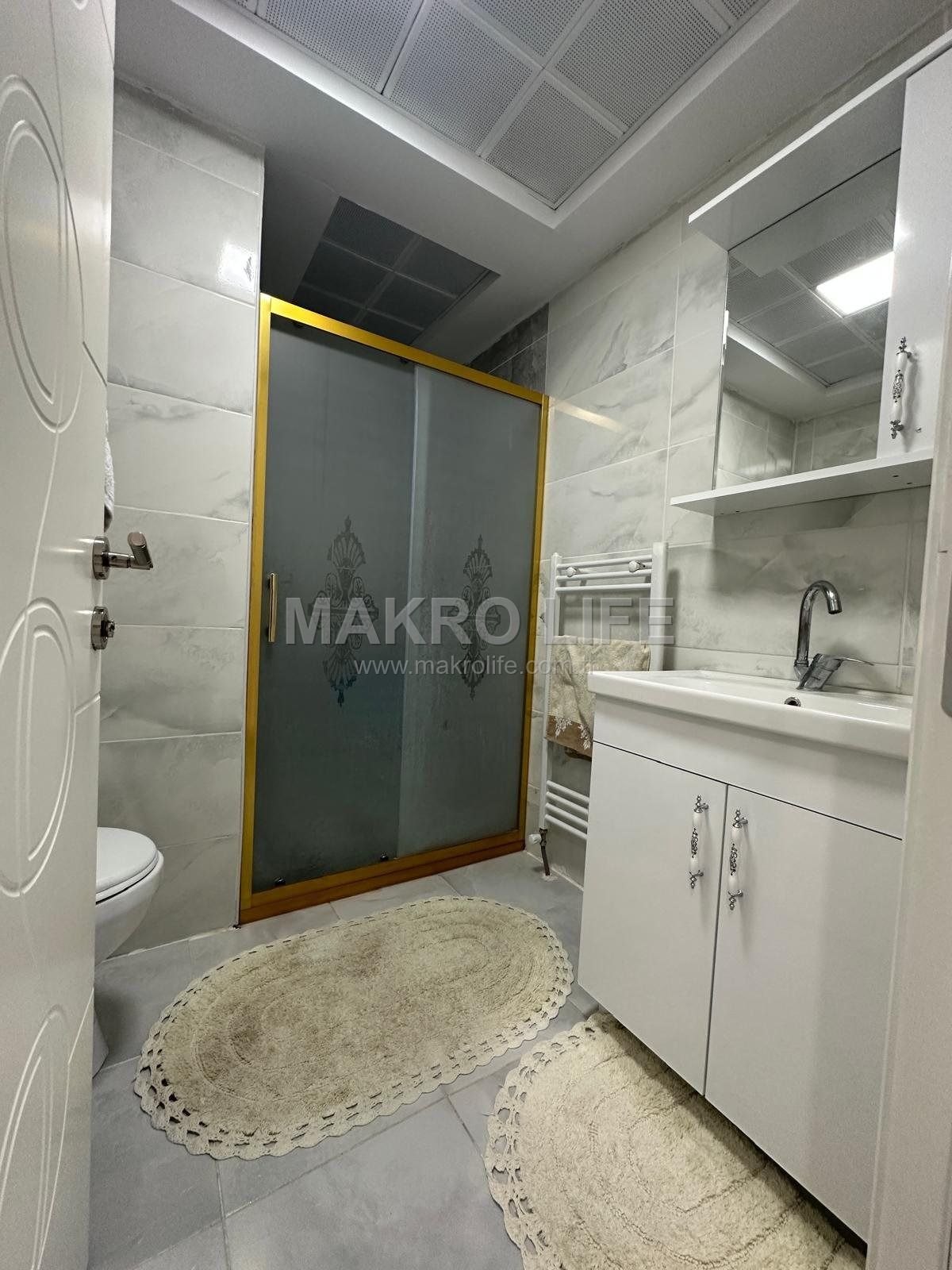 ÜÇKUYULARDA 2 BLOKLU SİTEDE SATILIK FIRSAT 2+1 DAİRE