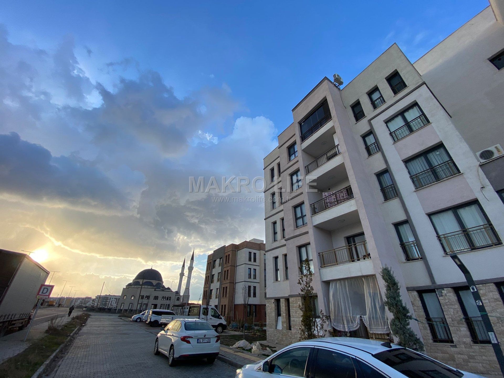 OĞLAKLI DEPREM KONUTLARINDA SATILIK 3+1 GENİŞ FERAH DAİRE