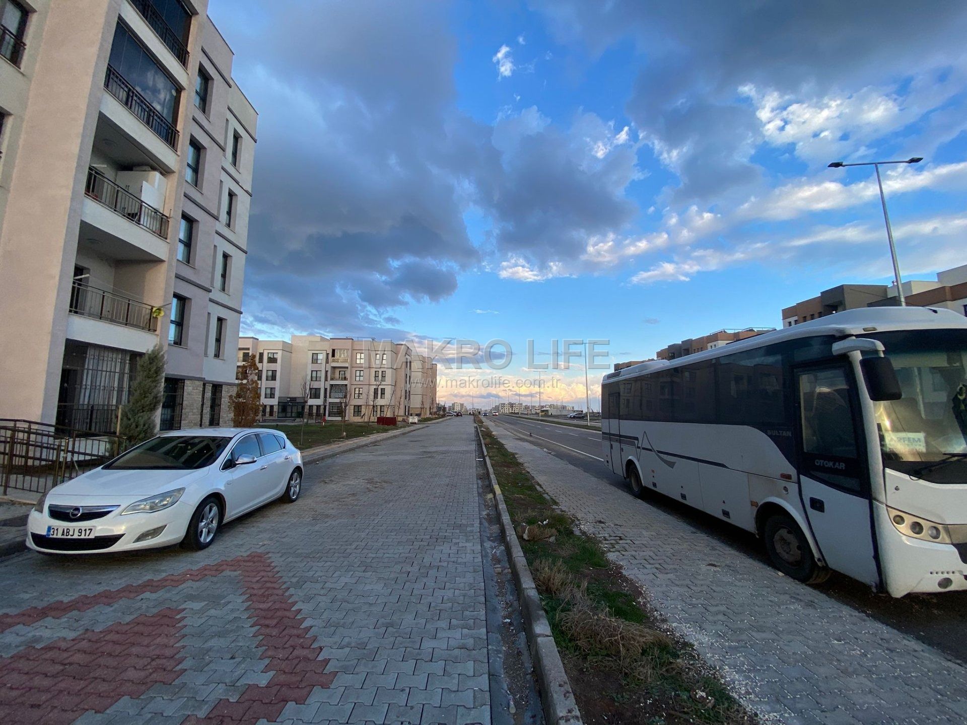 OĞLAKLI DEPREM KONUTLARINDA SATILIK 3+1 GENİŞ FERAH DAİRE