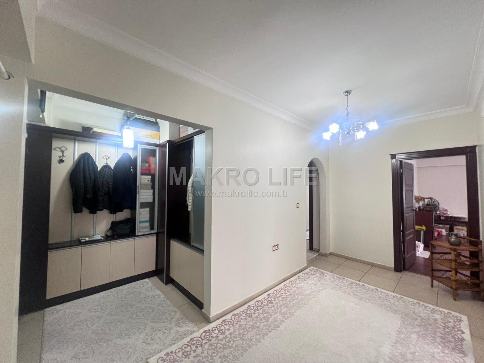 SATILIK ESKİ MİGROS YANI 4+1 UYGUN FİYATLI DAİRE