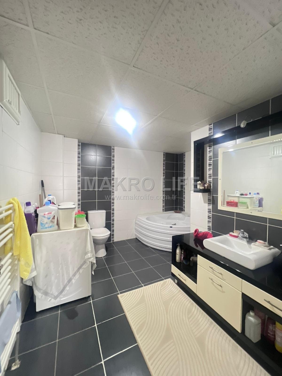 SATILIK ESKİ MİGROS YANI 4+1 UYGUN FİYATLI DAİRE