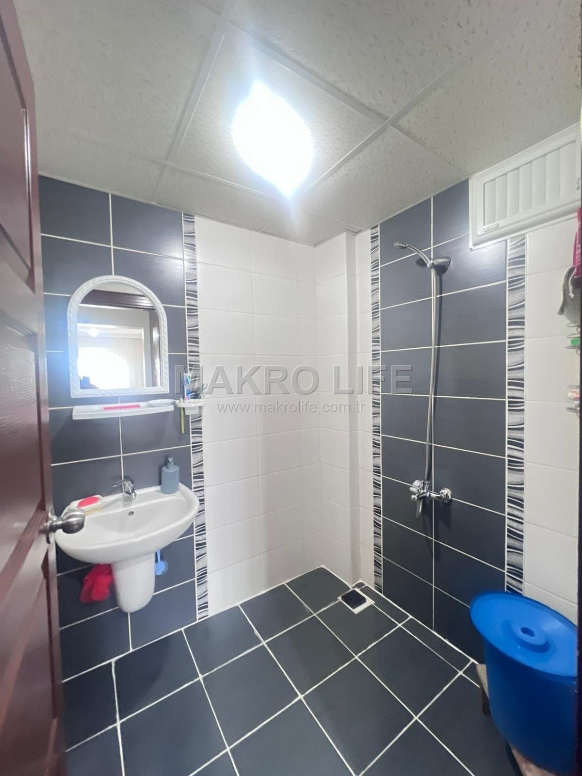 SATILIK ESKİ MİGROS YANI 4+1 UYGUN FİYATLI DAİRE