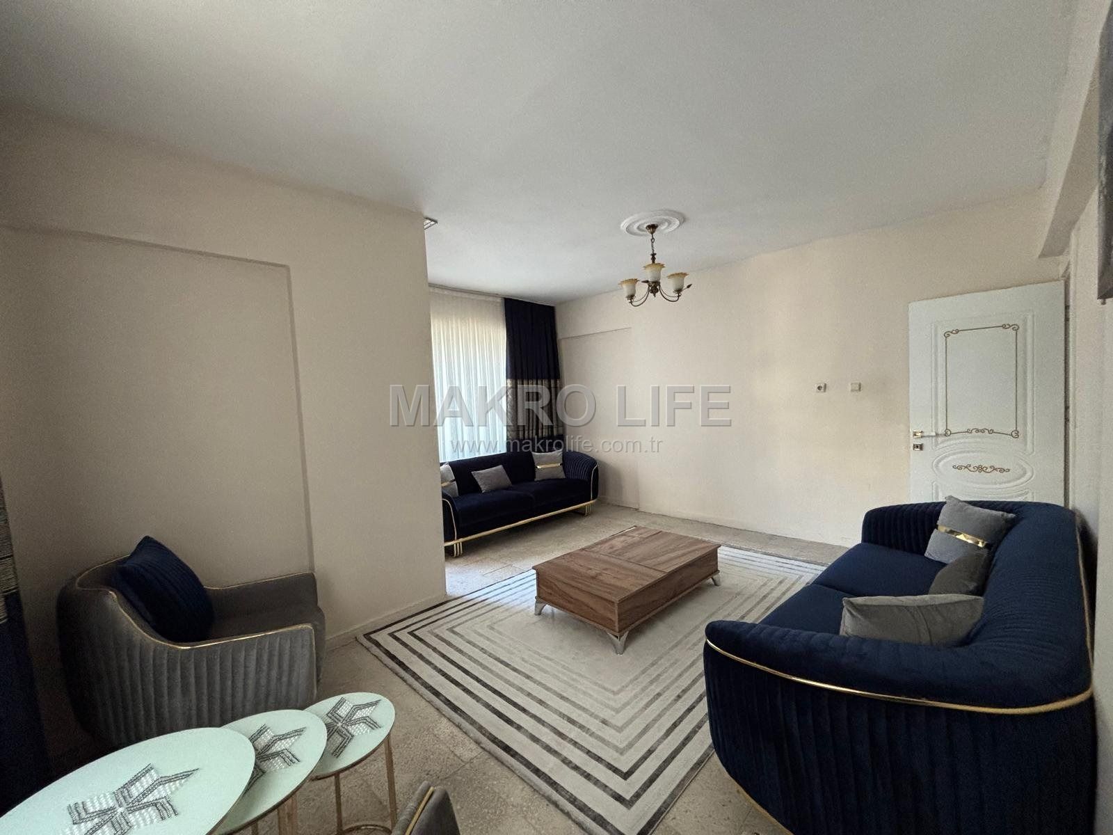 HUZUREVLERİ ANA CADDE ÜZERİ SATILIK 3+1 DAİRE!